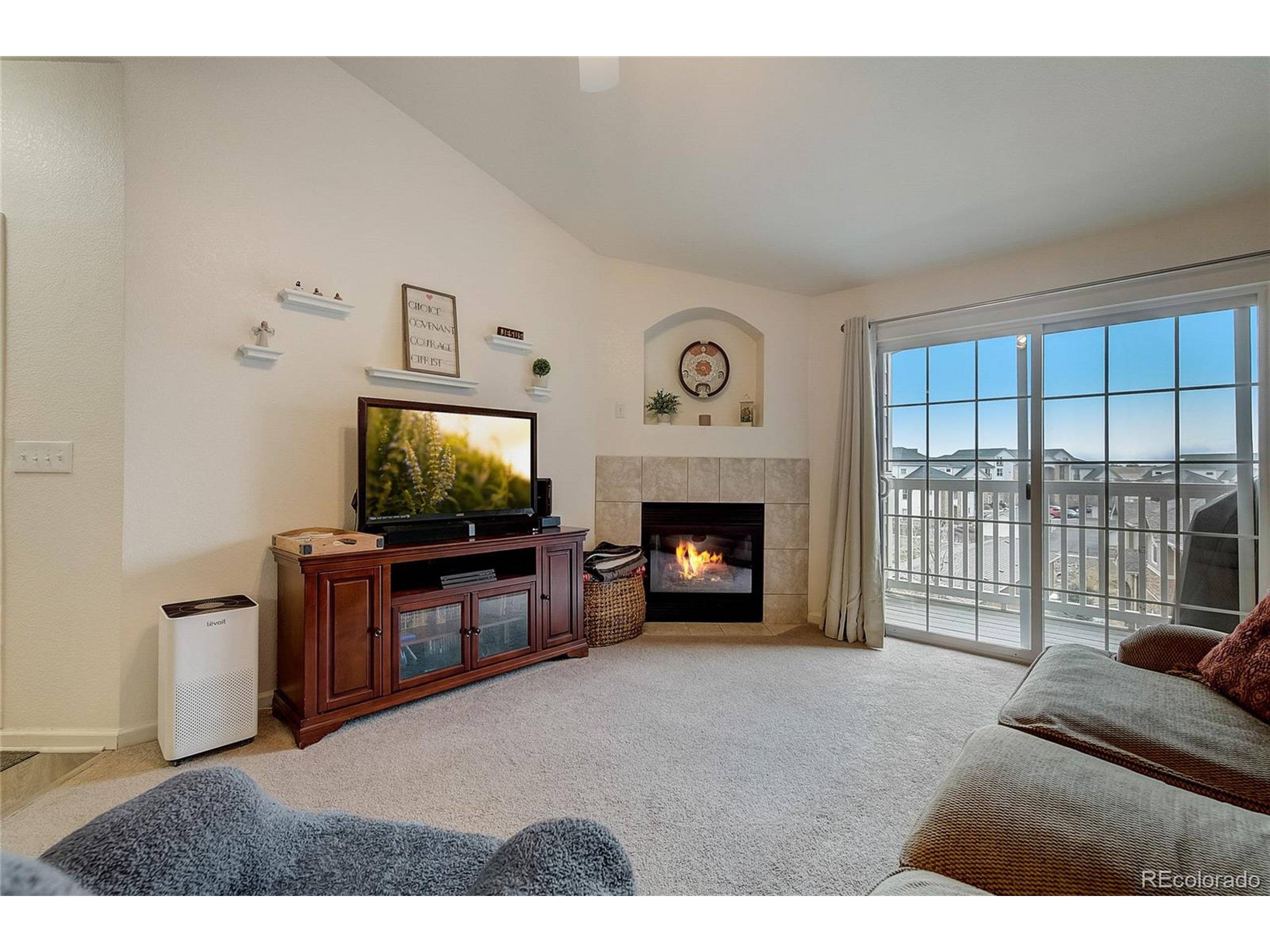 Englewood, CO 80112,7440 S Blackhawk St #6304