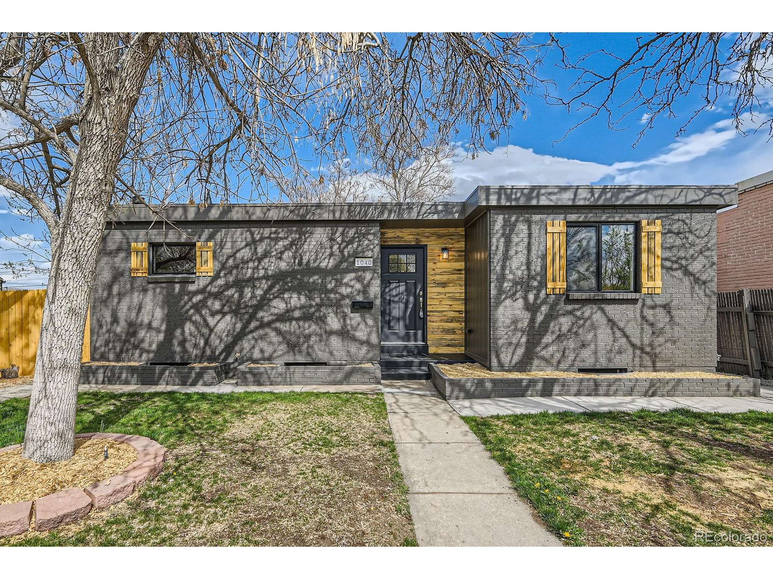 Denver, CO 80204,1040 Grove St