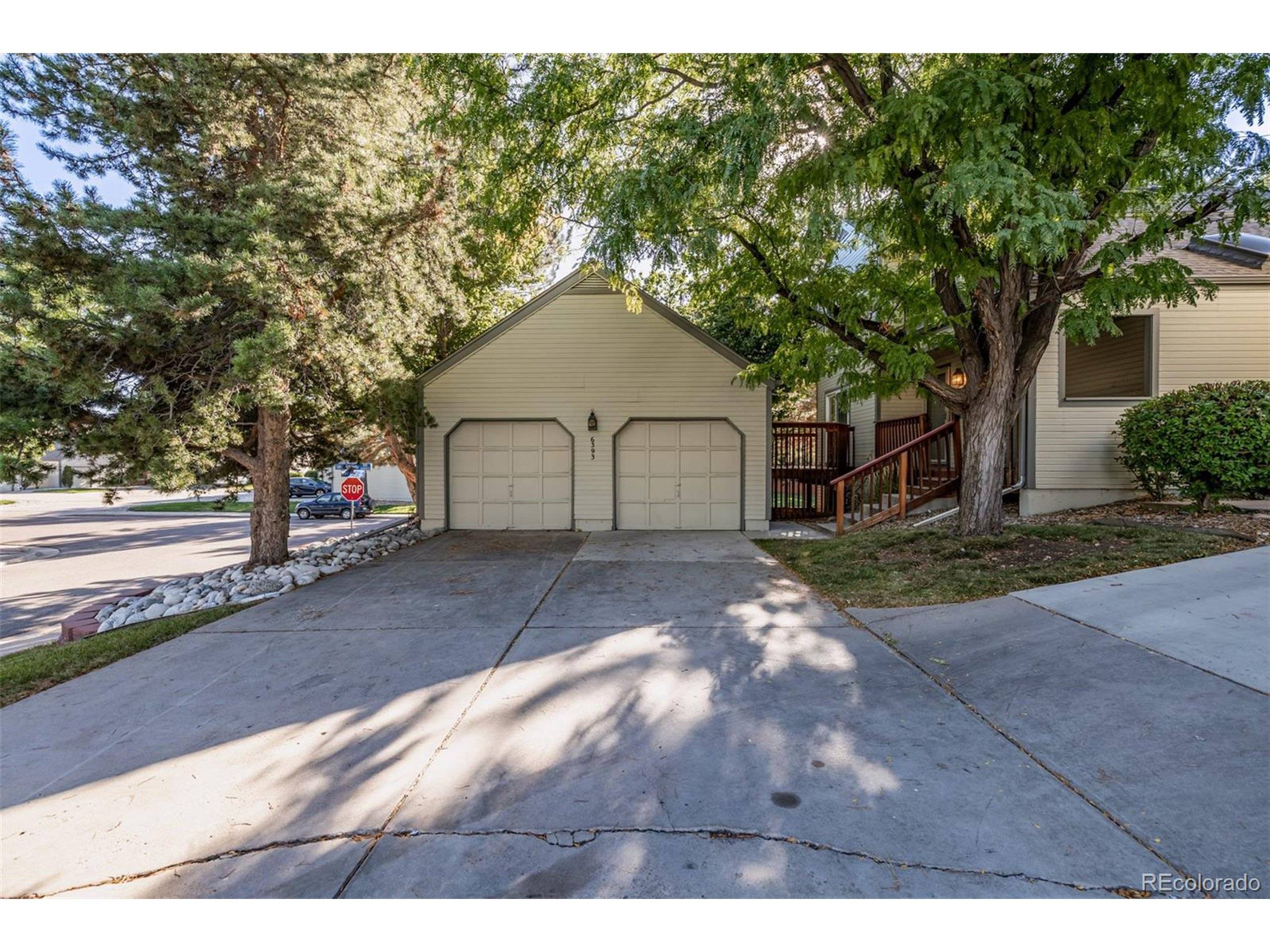 Centennial, CO 80121,6393 S Grape Ct