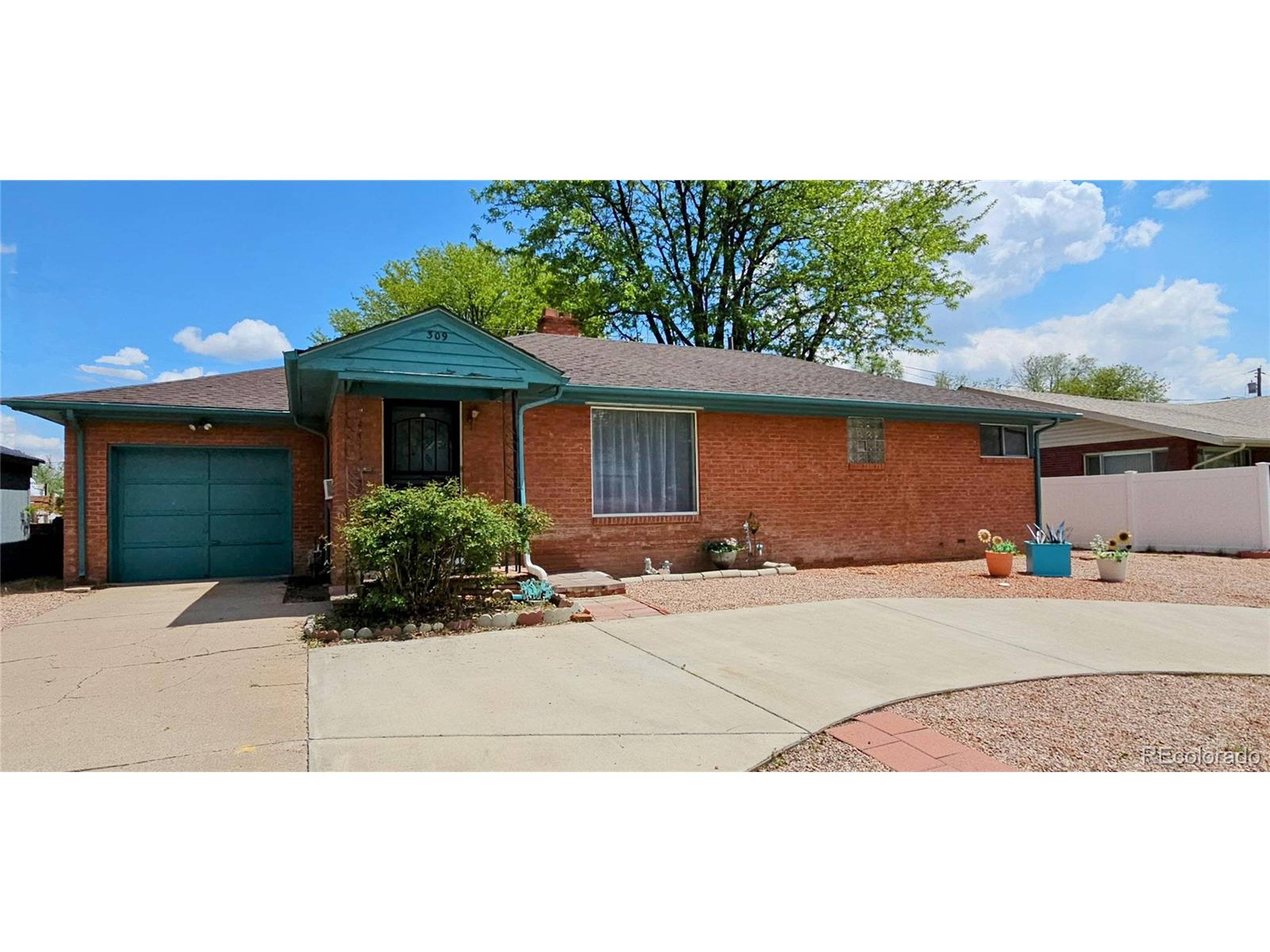 Pueblo, CO 81004,309 Kenwood Dr