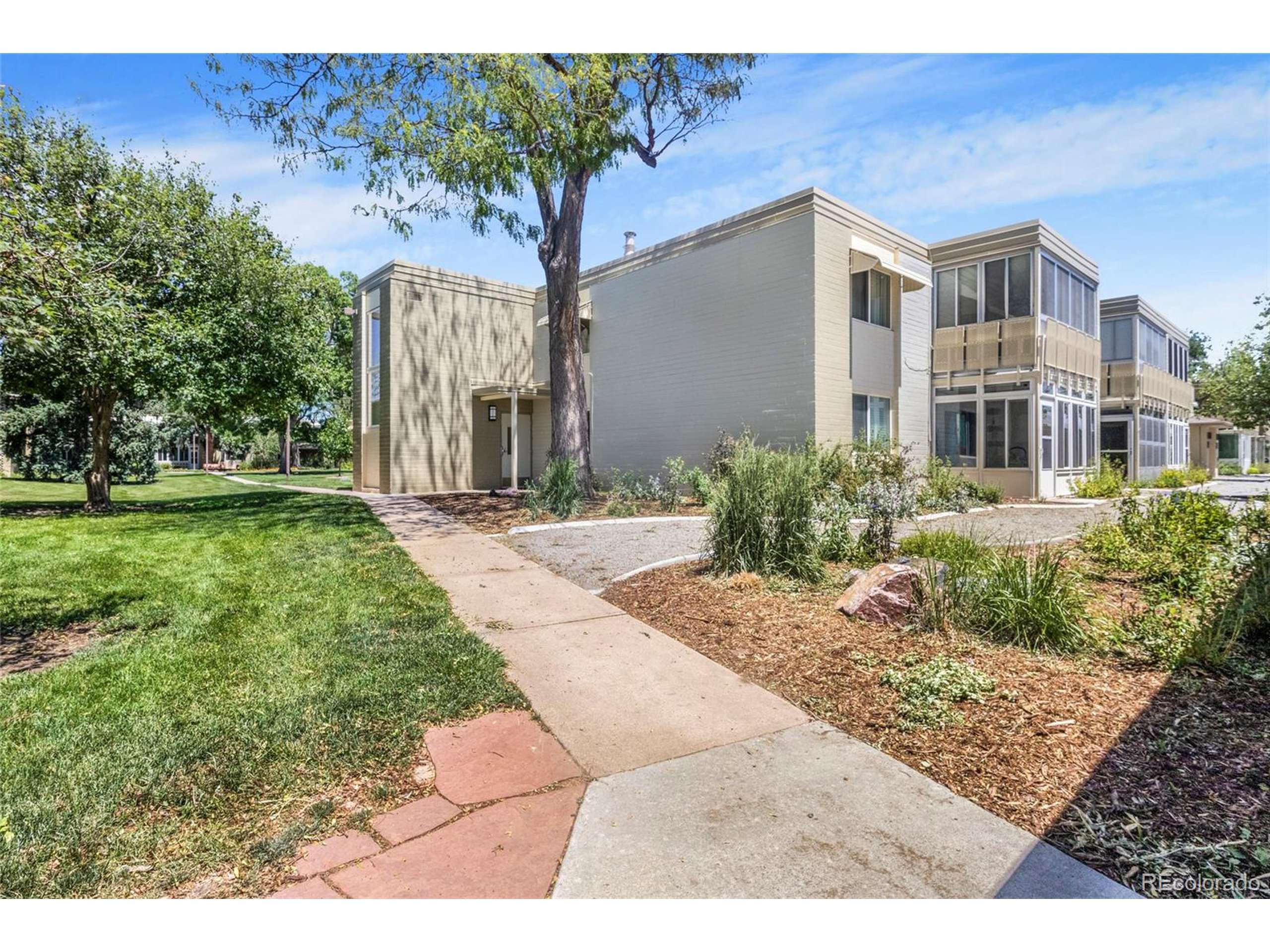 Denver, CO 80247,655 S Clinton St #10A