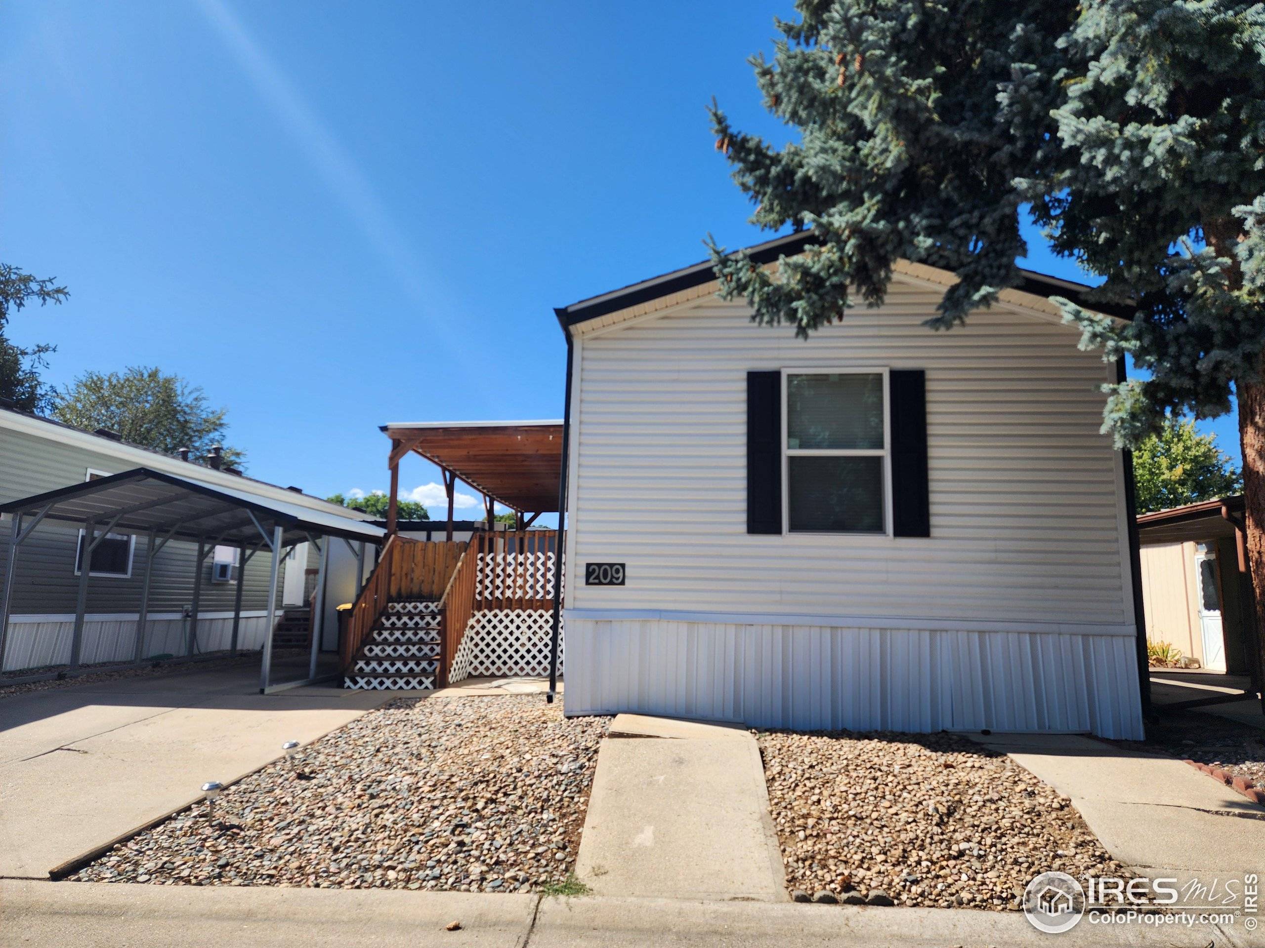 Longmont, CO 80501,900 Mountain View Ave #209