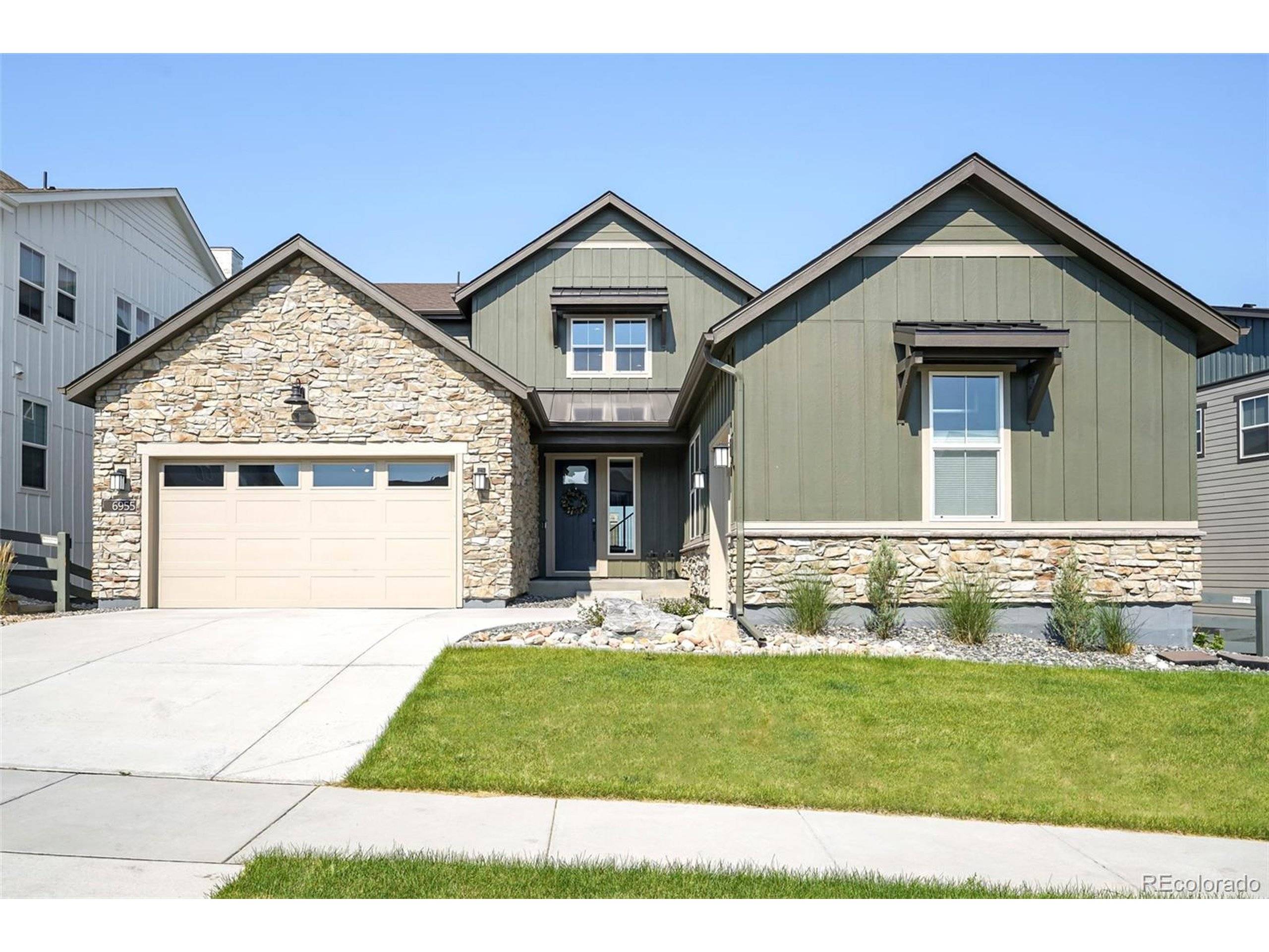 Castle Pines, CO 80108,6955 Sunstrand Ct