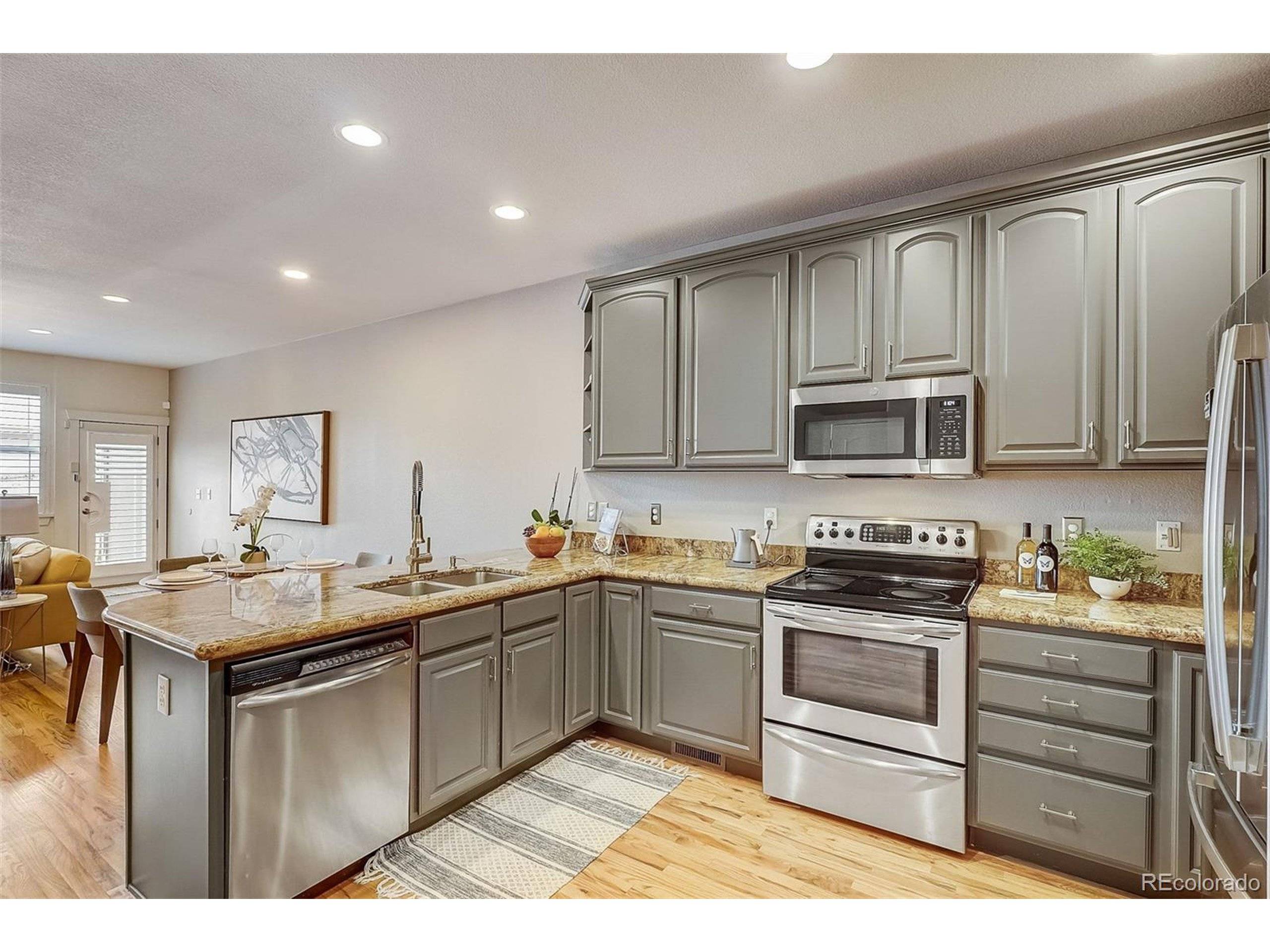 Denver, CO 80210,2059 S Columbine St