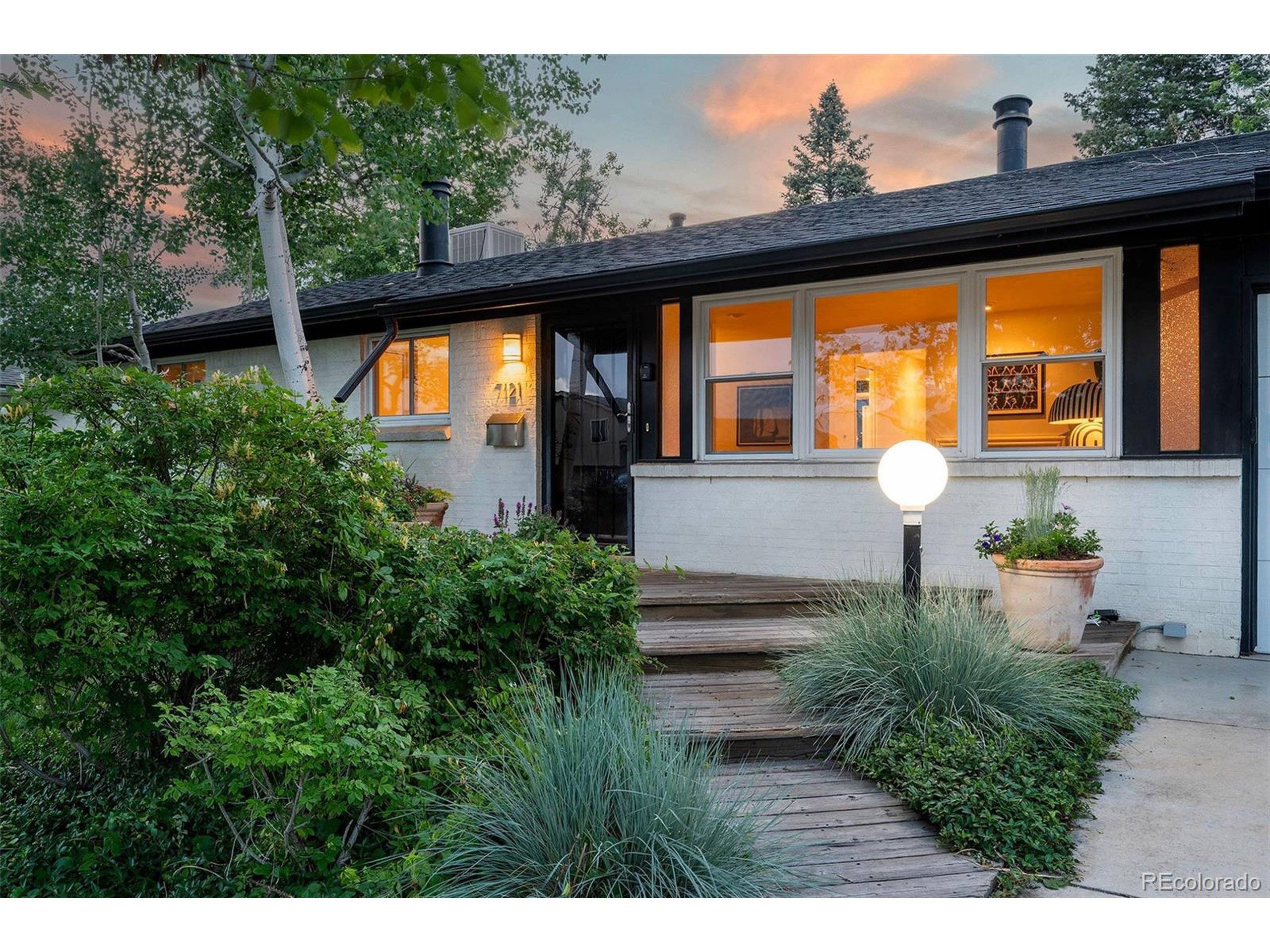 Denver, CO 80224,7121 E Arkansas Ave