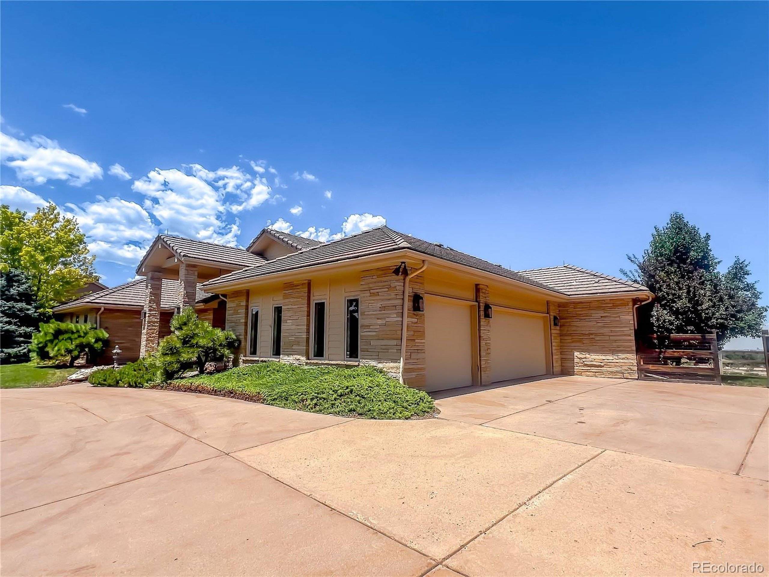 Highlands Ranch, CO 80126,37 Falcon Hills Dr