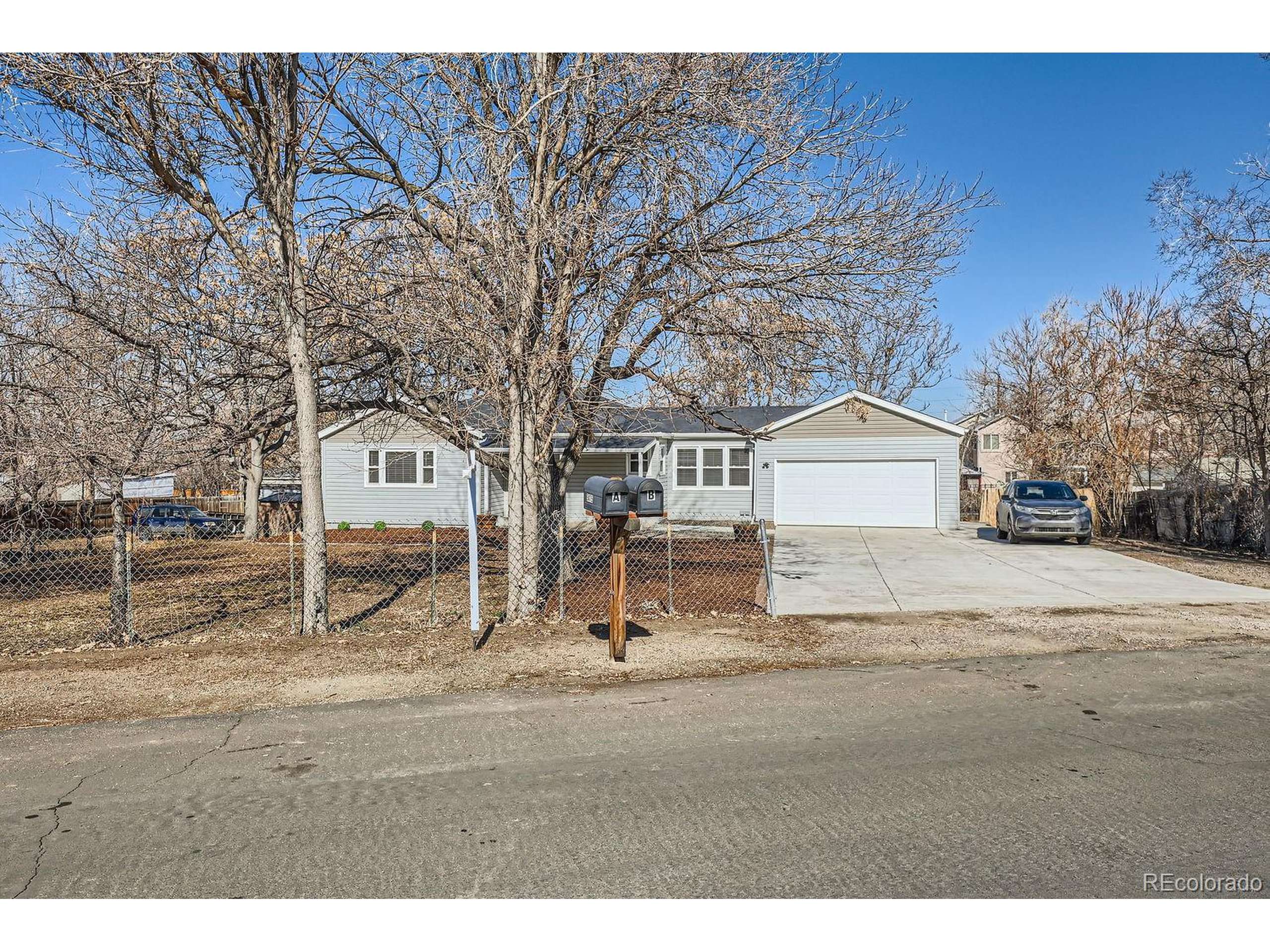 Denver, CO 80221,5475 Primrose Ln