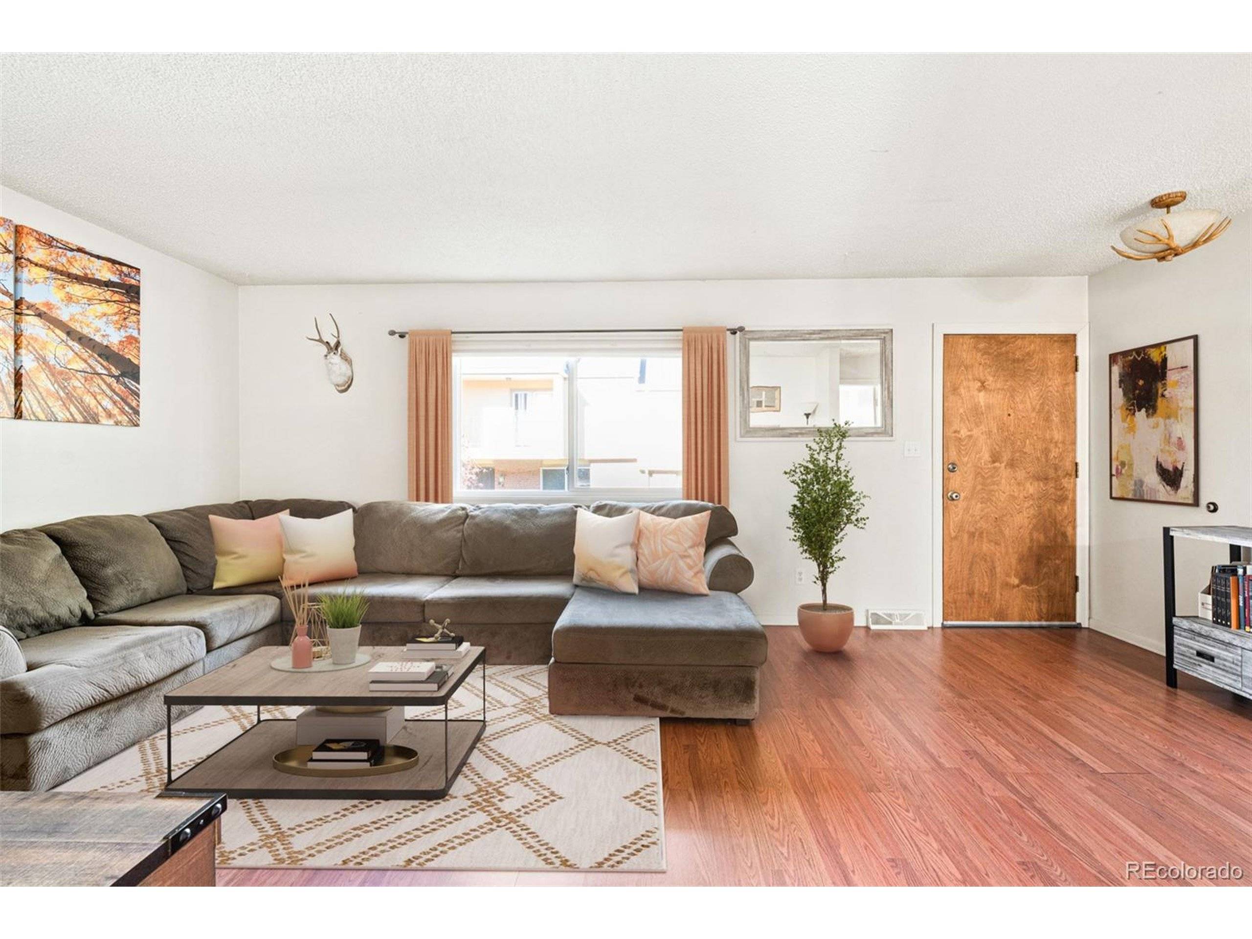 Lakewood, CO 80401,750 Tabor St #49