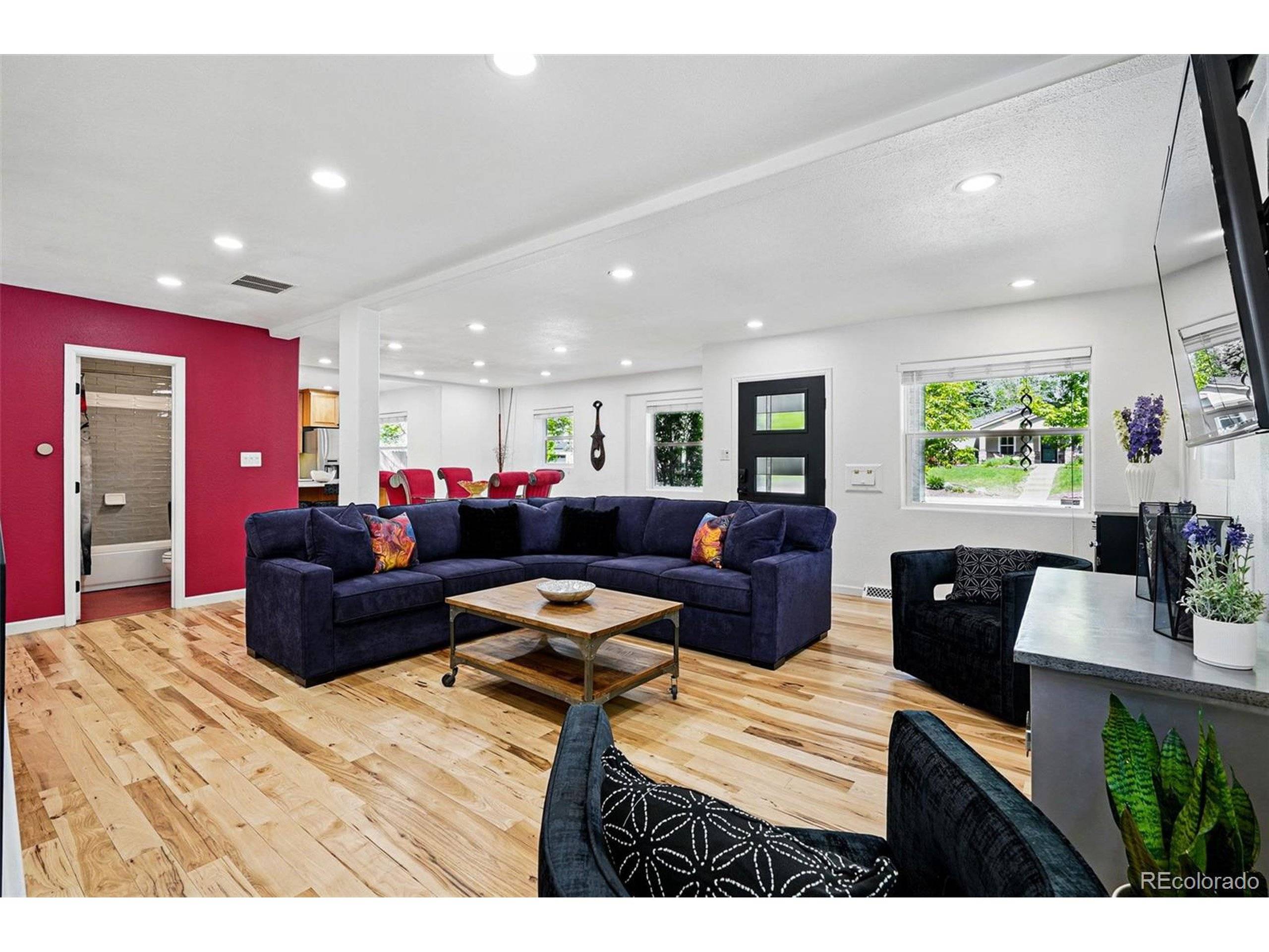 Denver, CO 80220,751 Poplar St