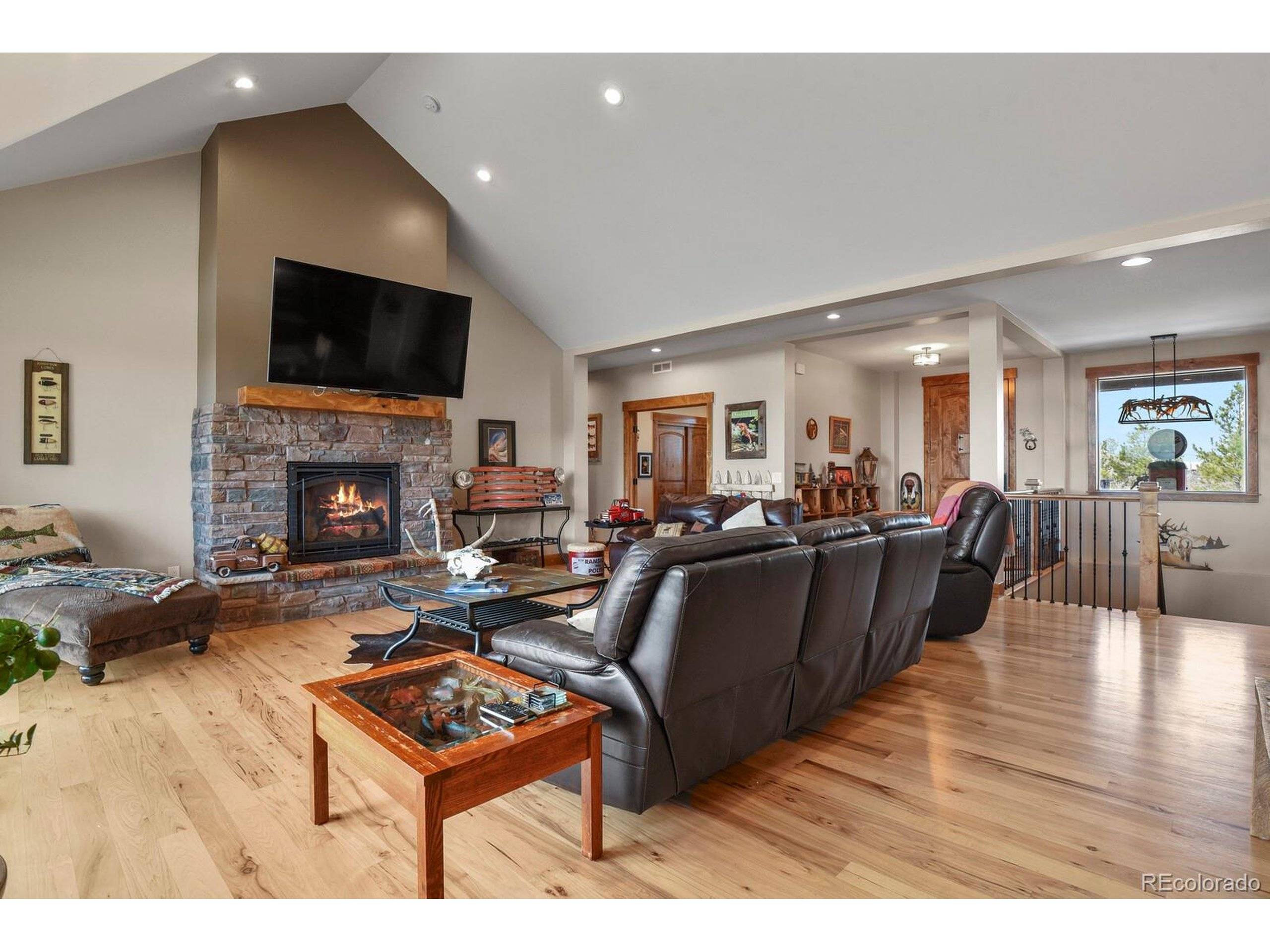 Larkspur, CO 80118,5800 Elk View Ct