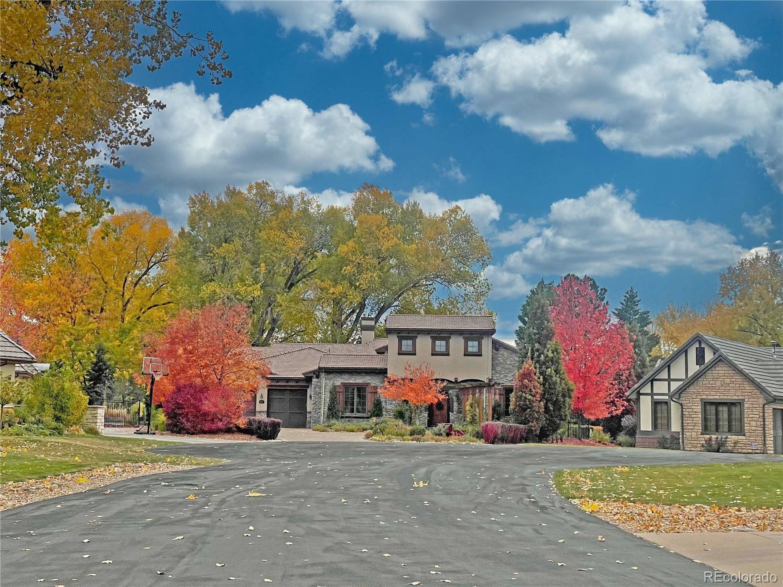 Centennial, CO 80121,1423 E Fair Pl