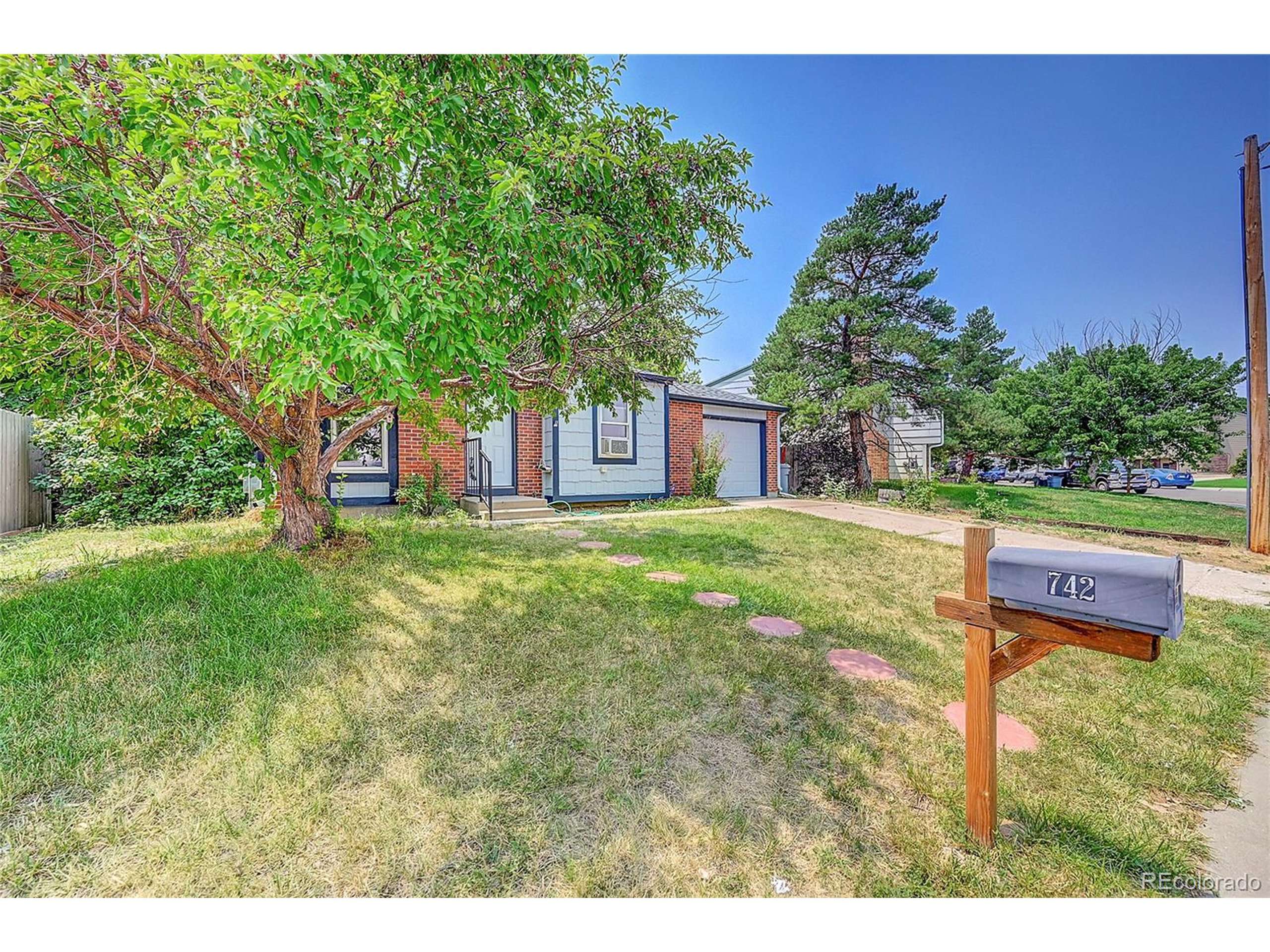 Bennett, CO 80102,742 Centennial Way