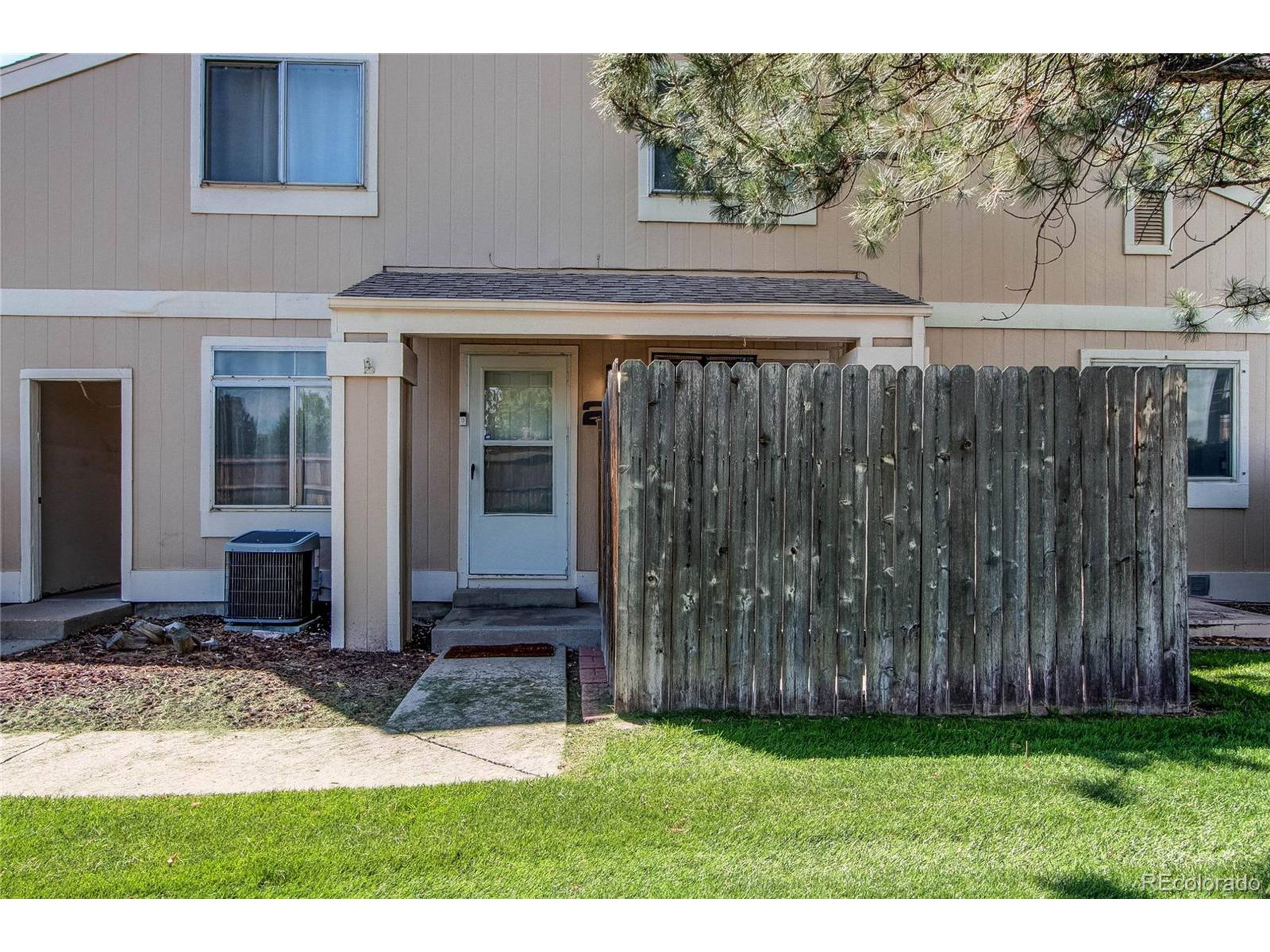 Arvada, CO 80003,8798 Chase Dr #2