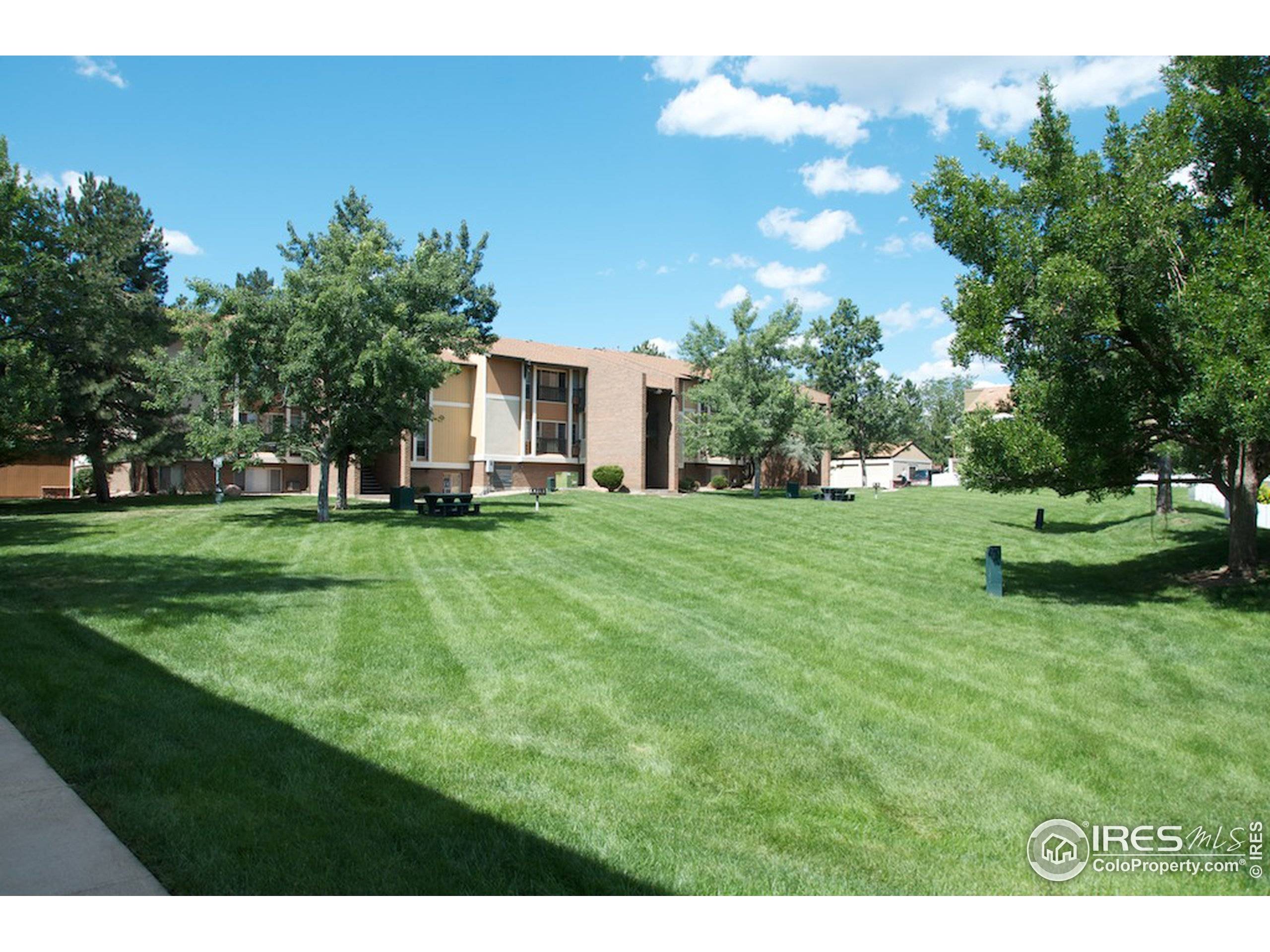Boulder, CO 80305,860 W Moorhead Cir #1A