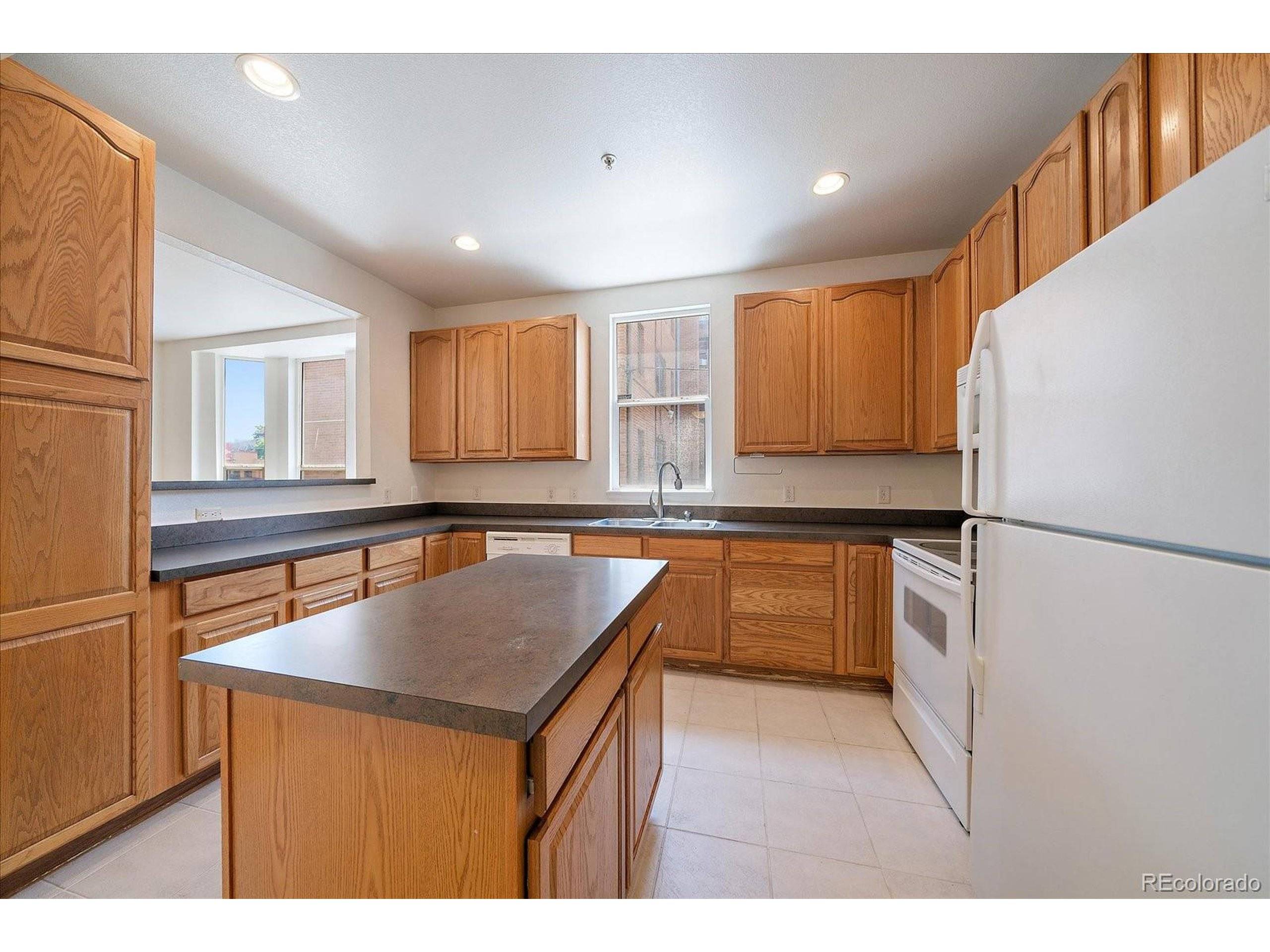 Denver, CO 80206,1521 Vine St #101