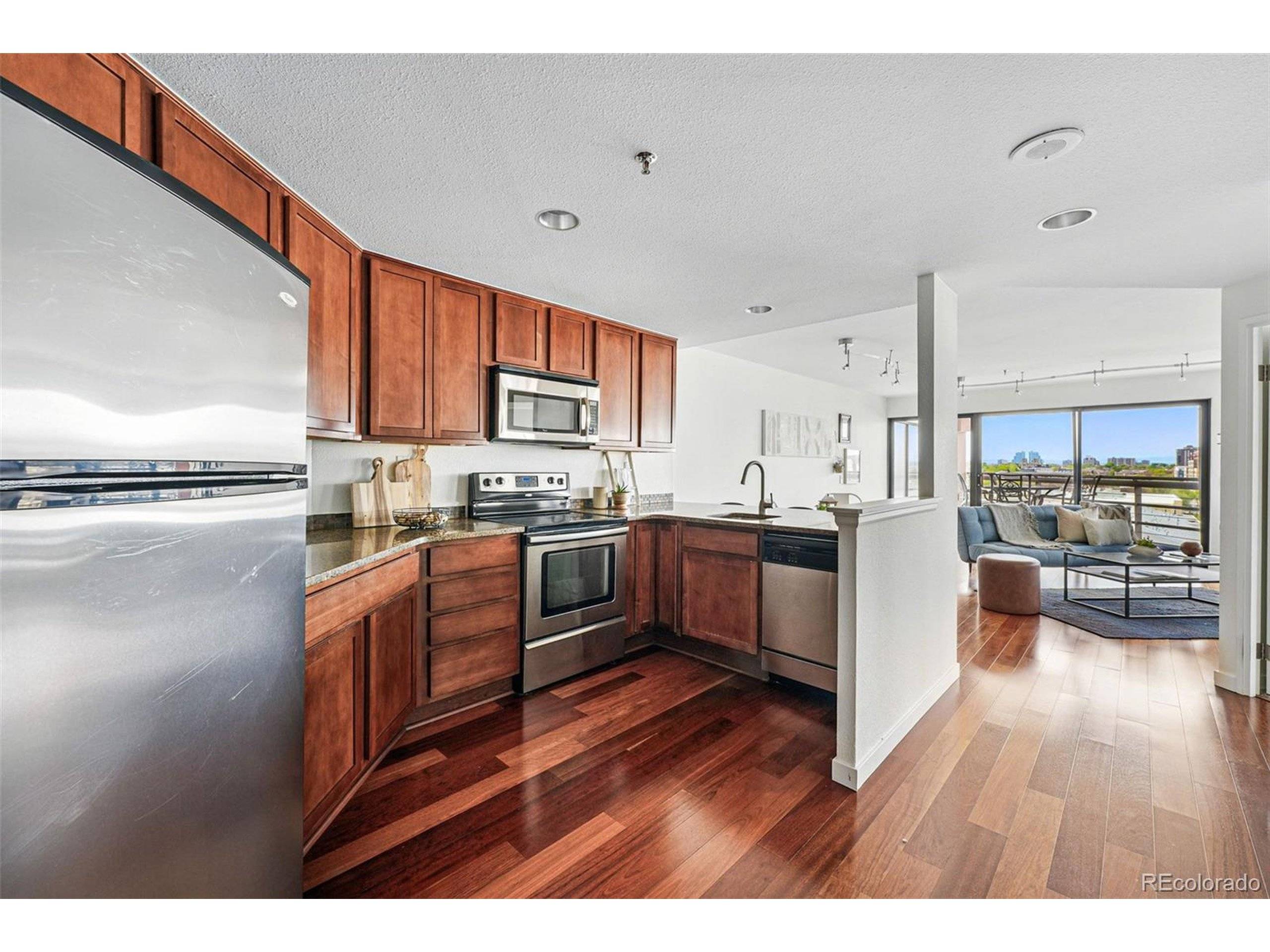 Denver, CO 80205,100 Park Ave #907