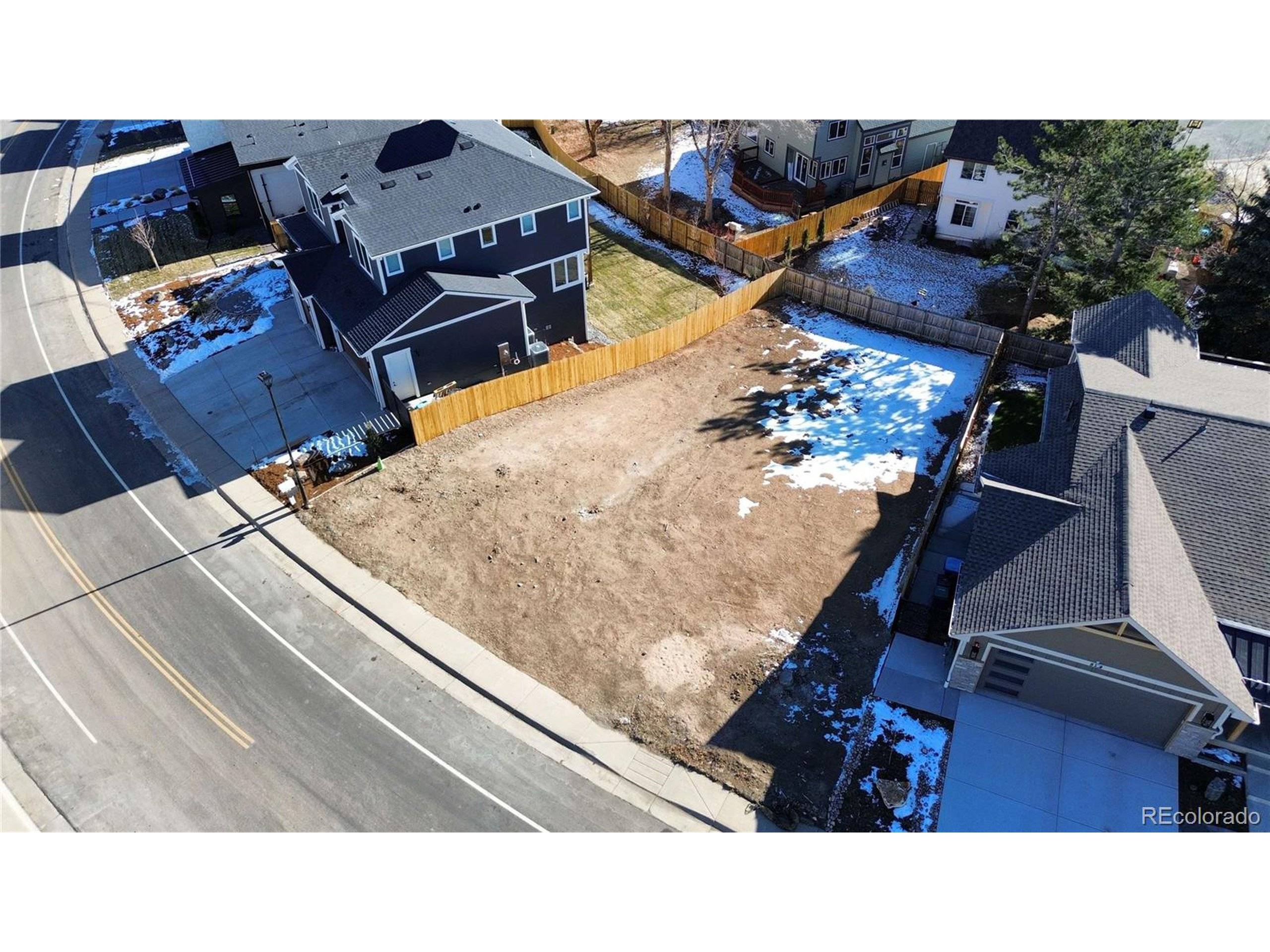 Louisville, CO 80027,822 W Mulberry St