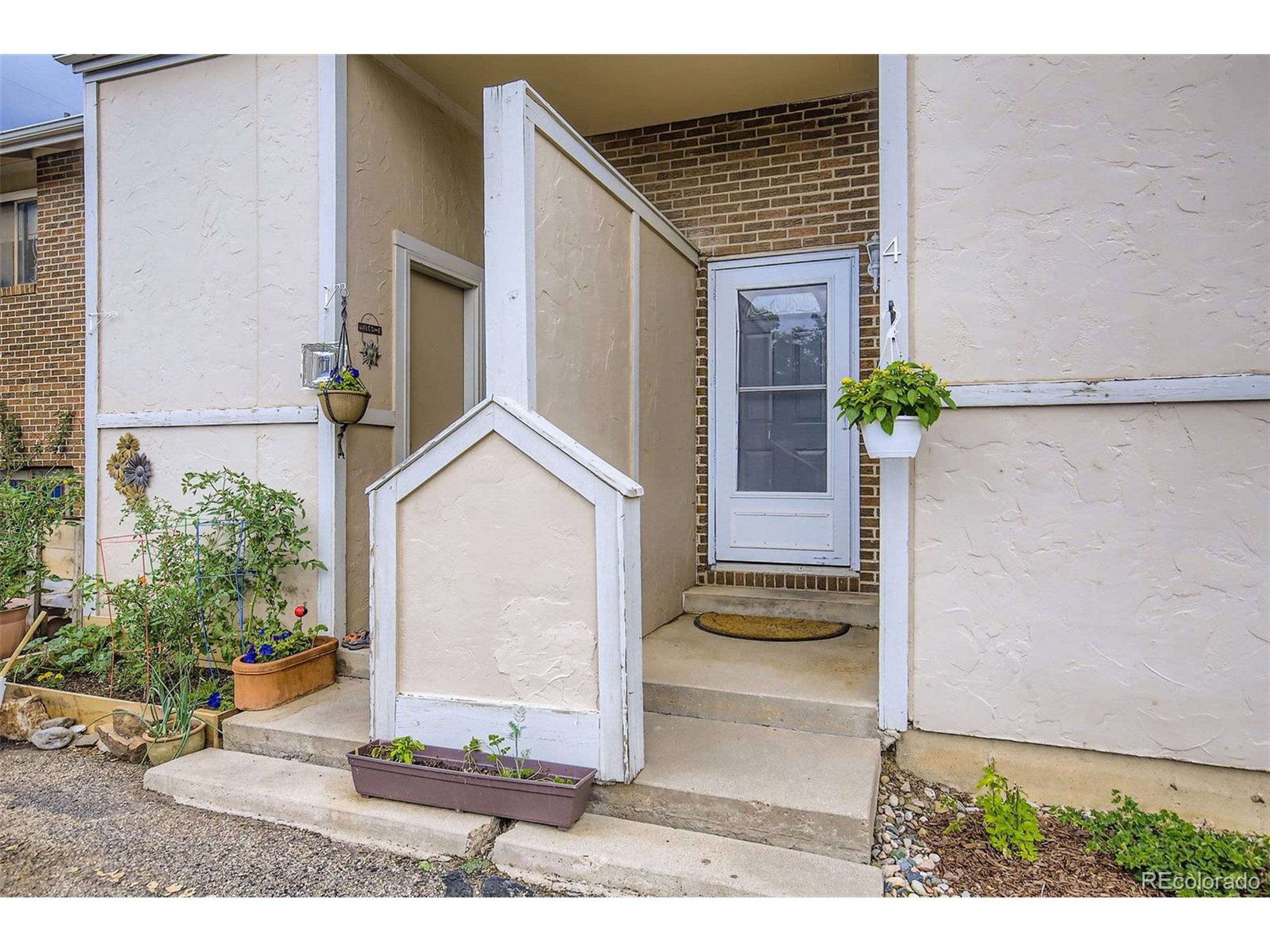 Fort Collins, CO 80526,1745 Azalea Dr #4