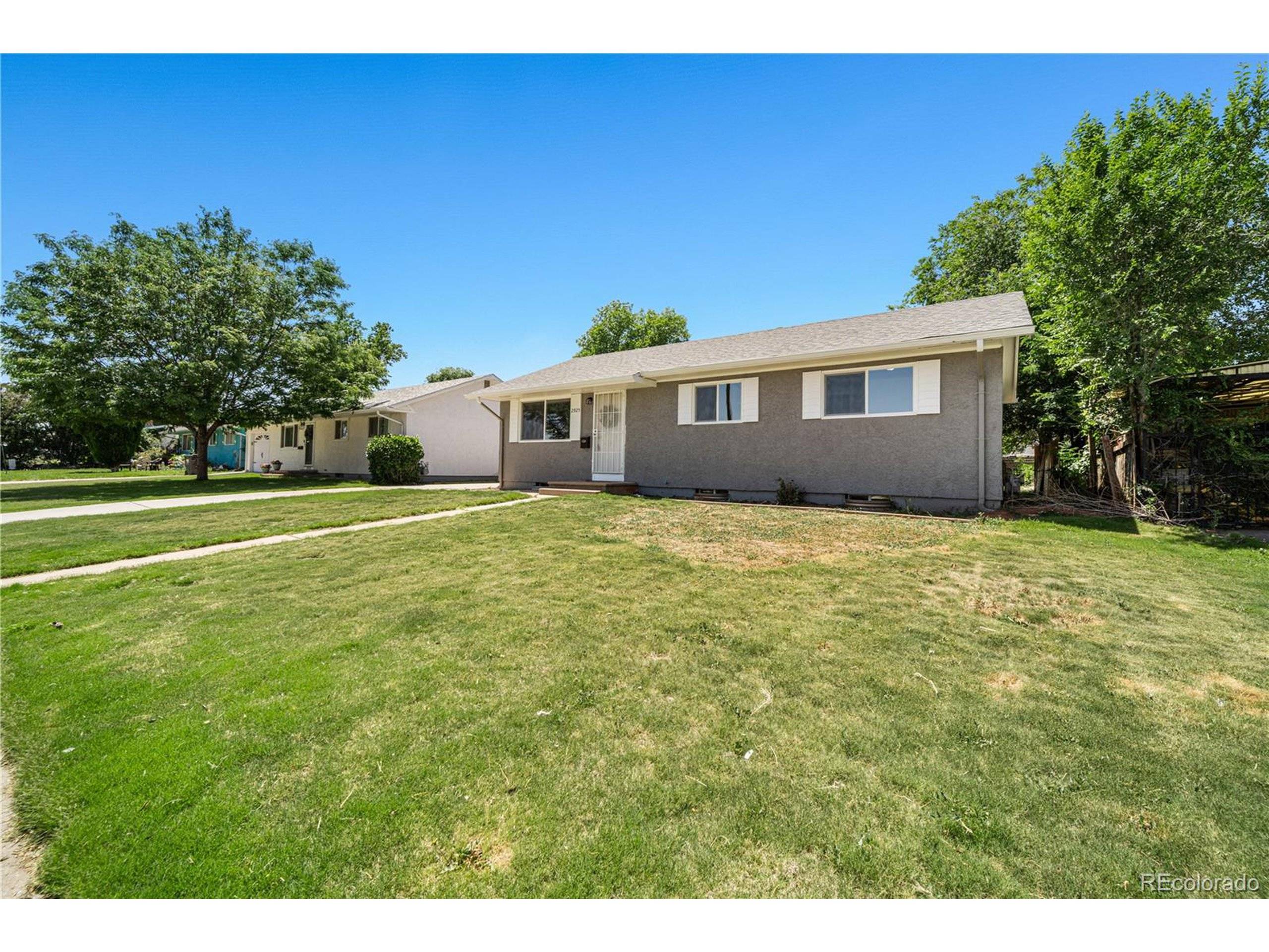 Pueblo, CO 81005,2925 Azalea St