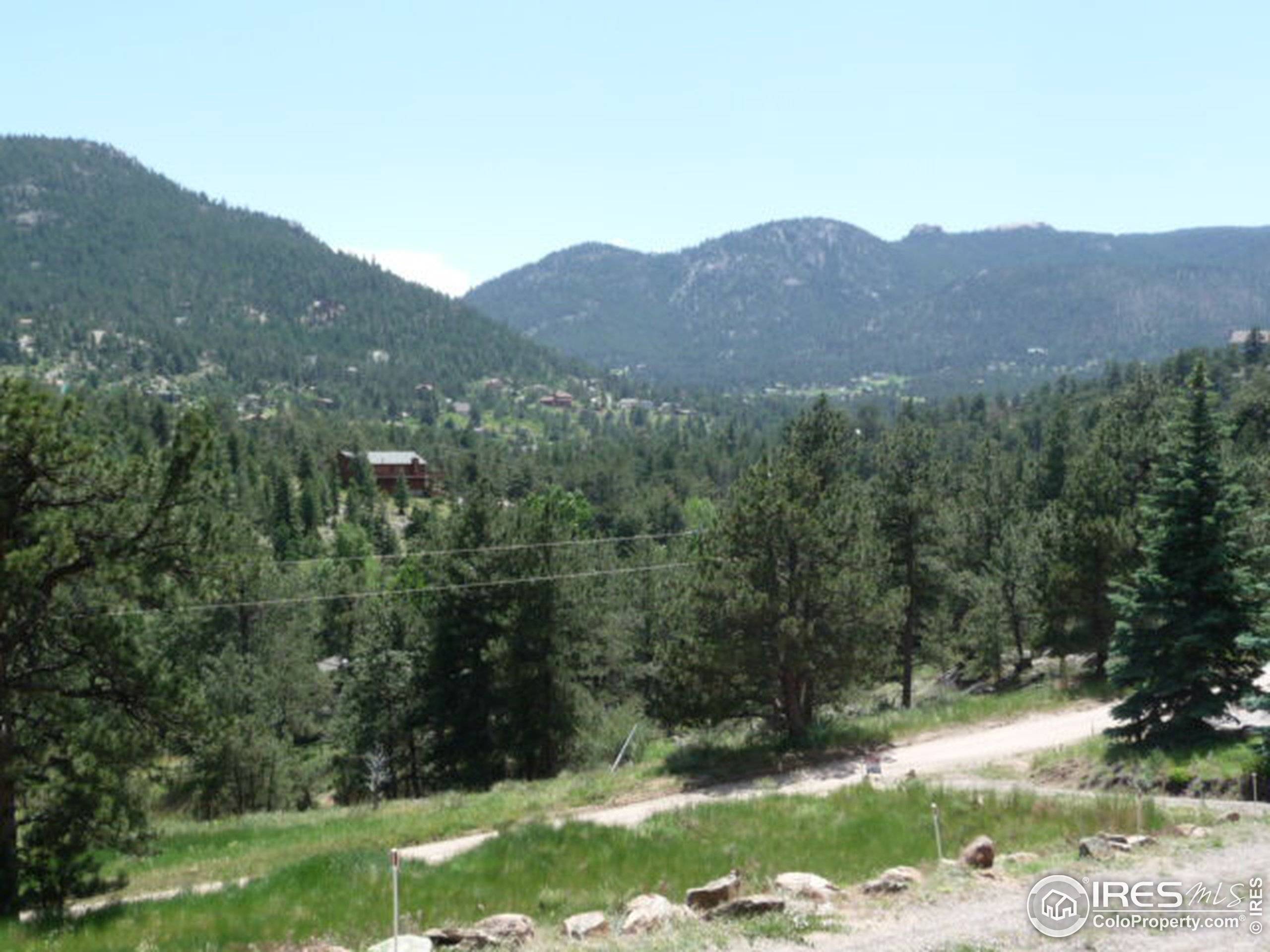 Lyons, CO 80540,425 Cree Ct
