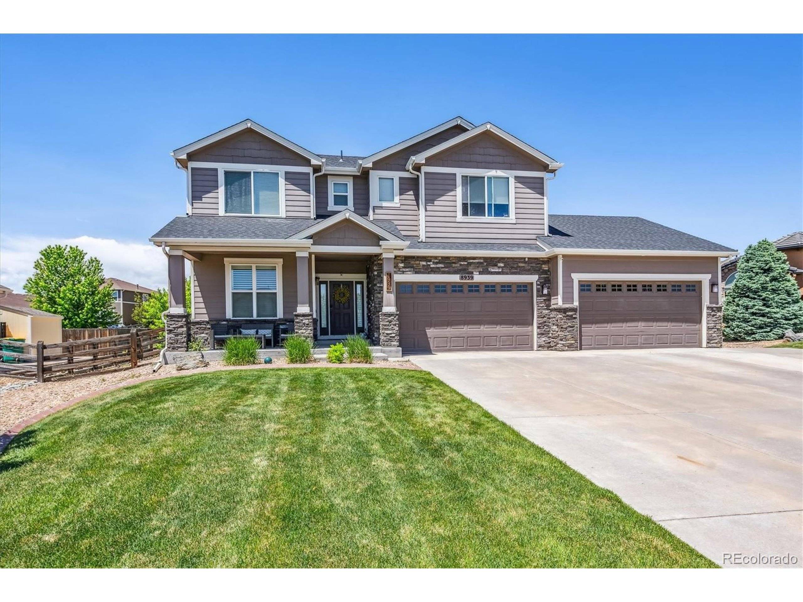 Arvada, CO 80005,8939 Devinney Ct