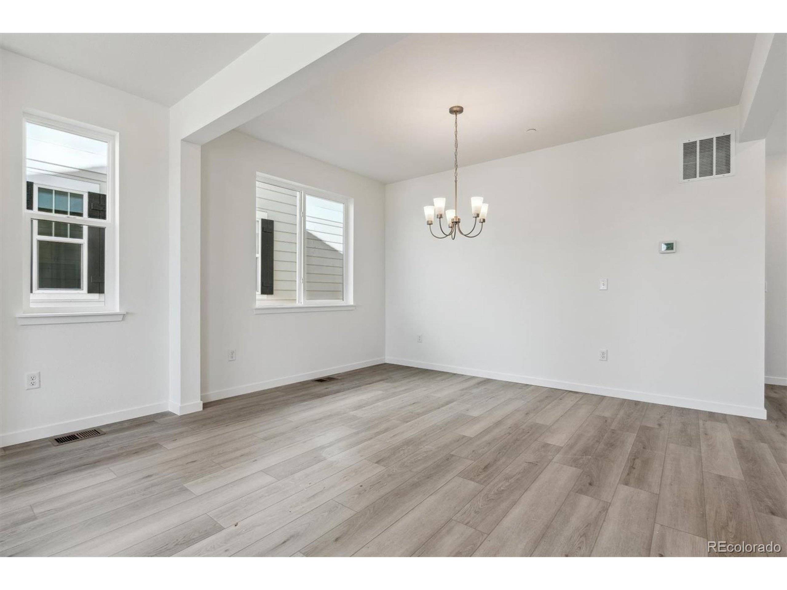 Commerce City, CO 80022,9247 Truckee Ct