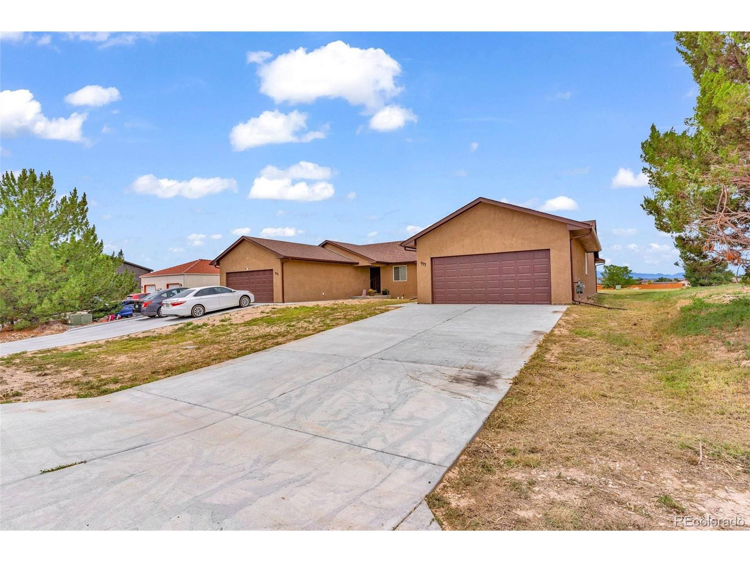 Pueblo, CO 81007,977 S Harmony Dr #979