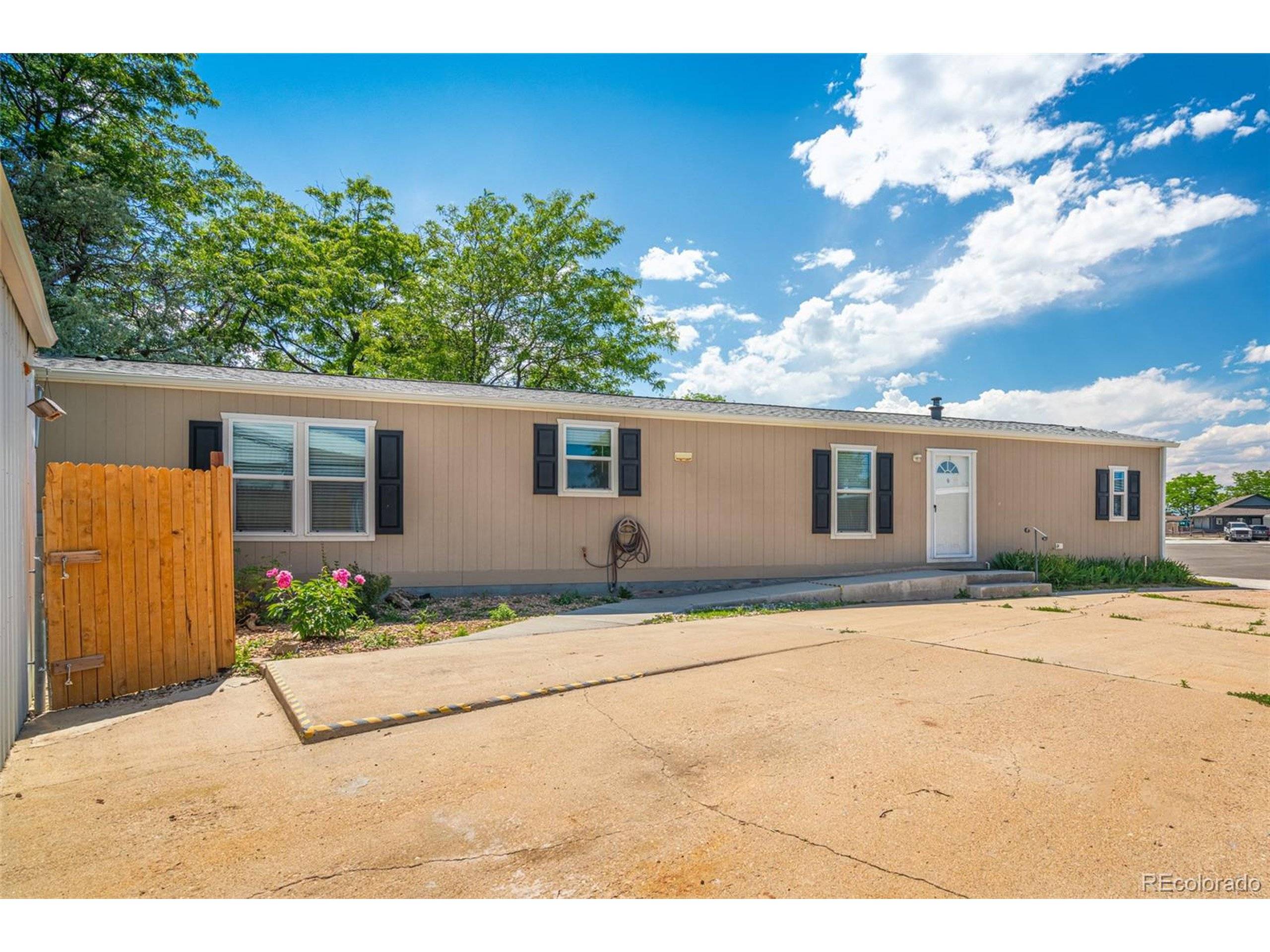 Dacono, CO 80514,916 Glen Heather Ct