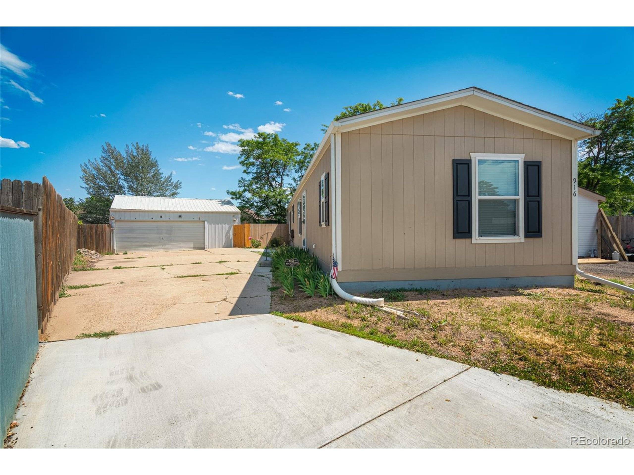 Dacono, CO 80514,916 Glen Heather Ct