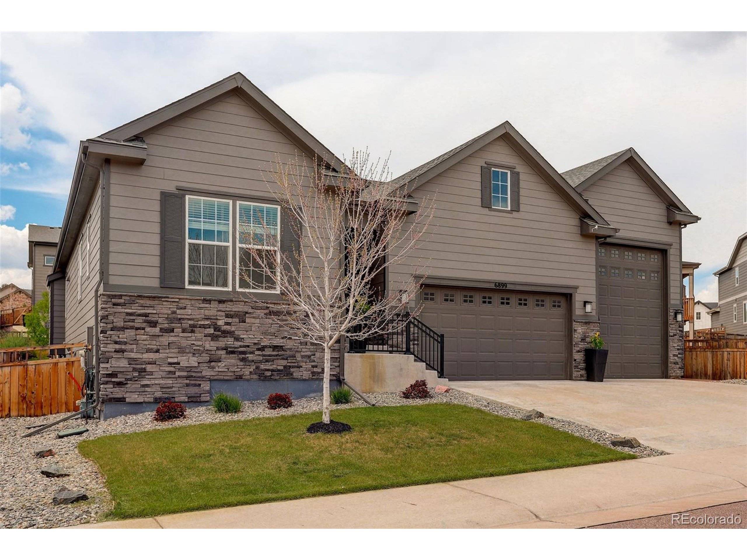 Castle Rock, CO 80108,6899 Petunia Pl