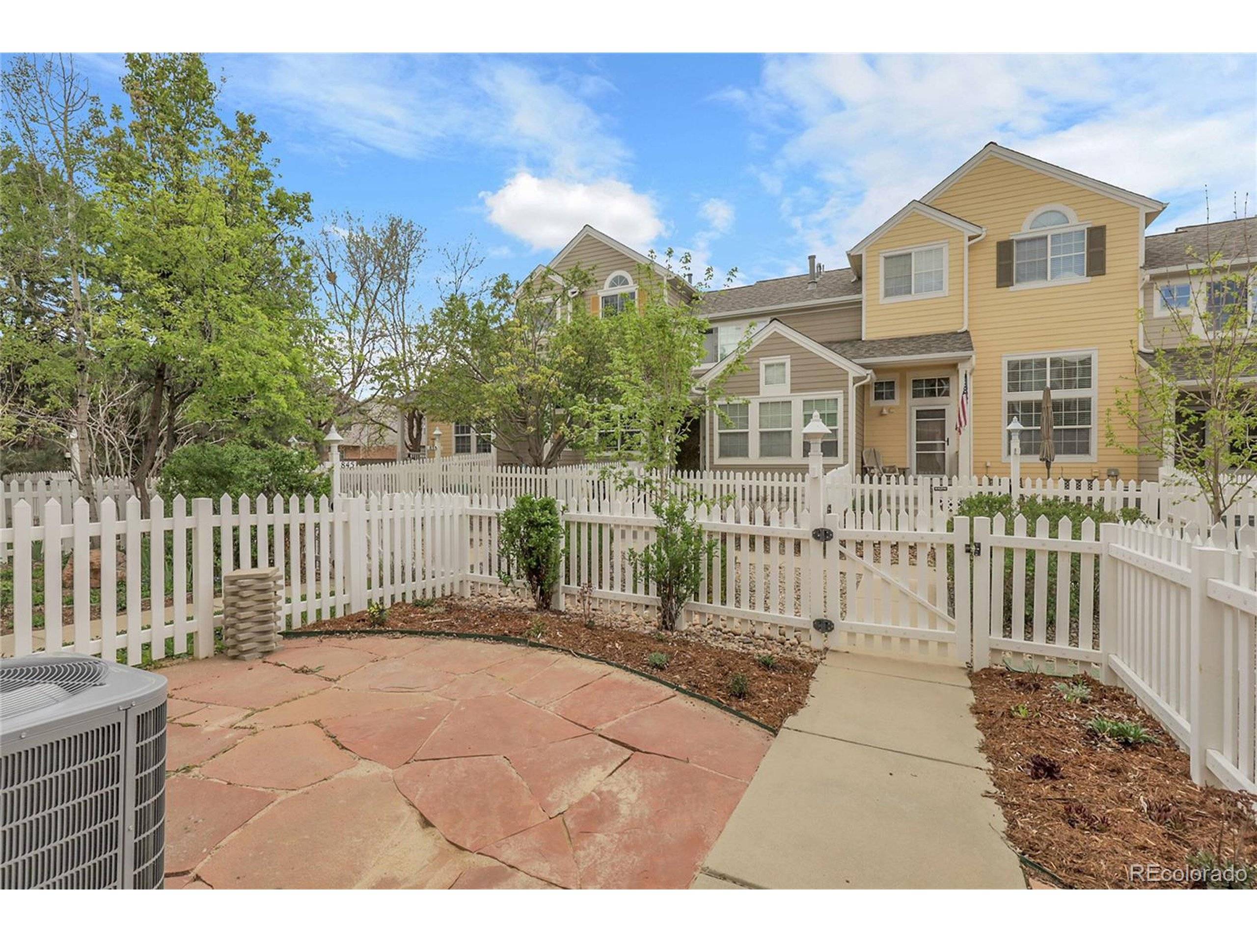 Longmont, CO 80503,843 Snowberry St