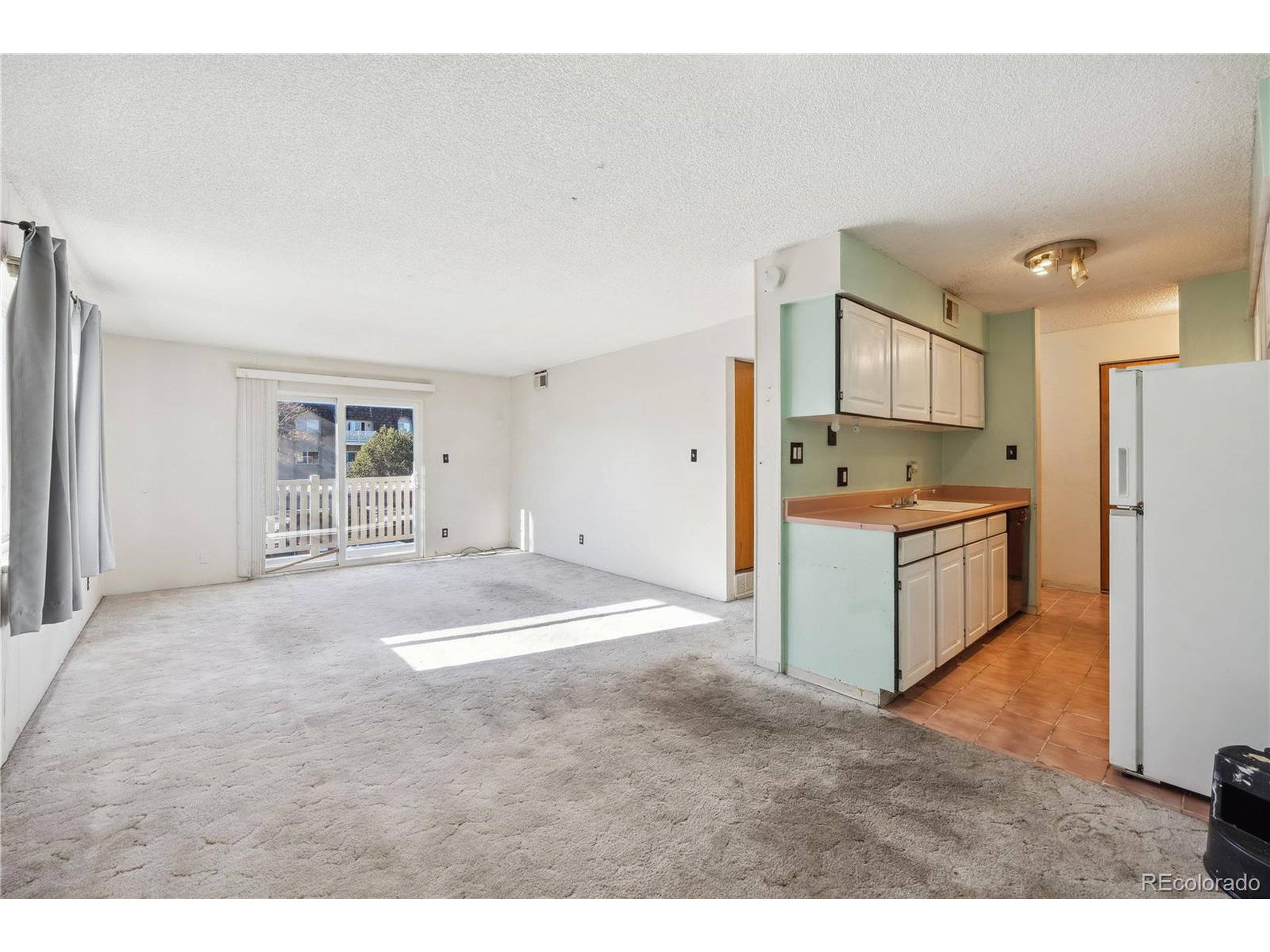 Denver, CO 80237,7455 E Quincy Ave #204