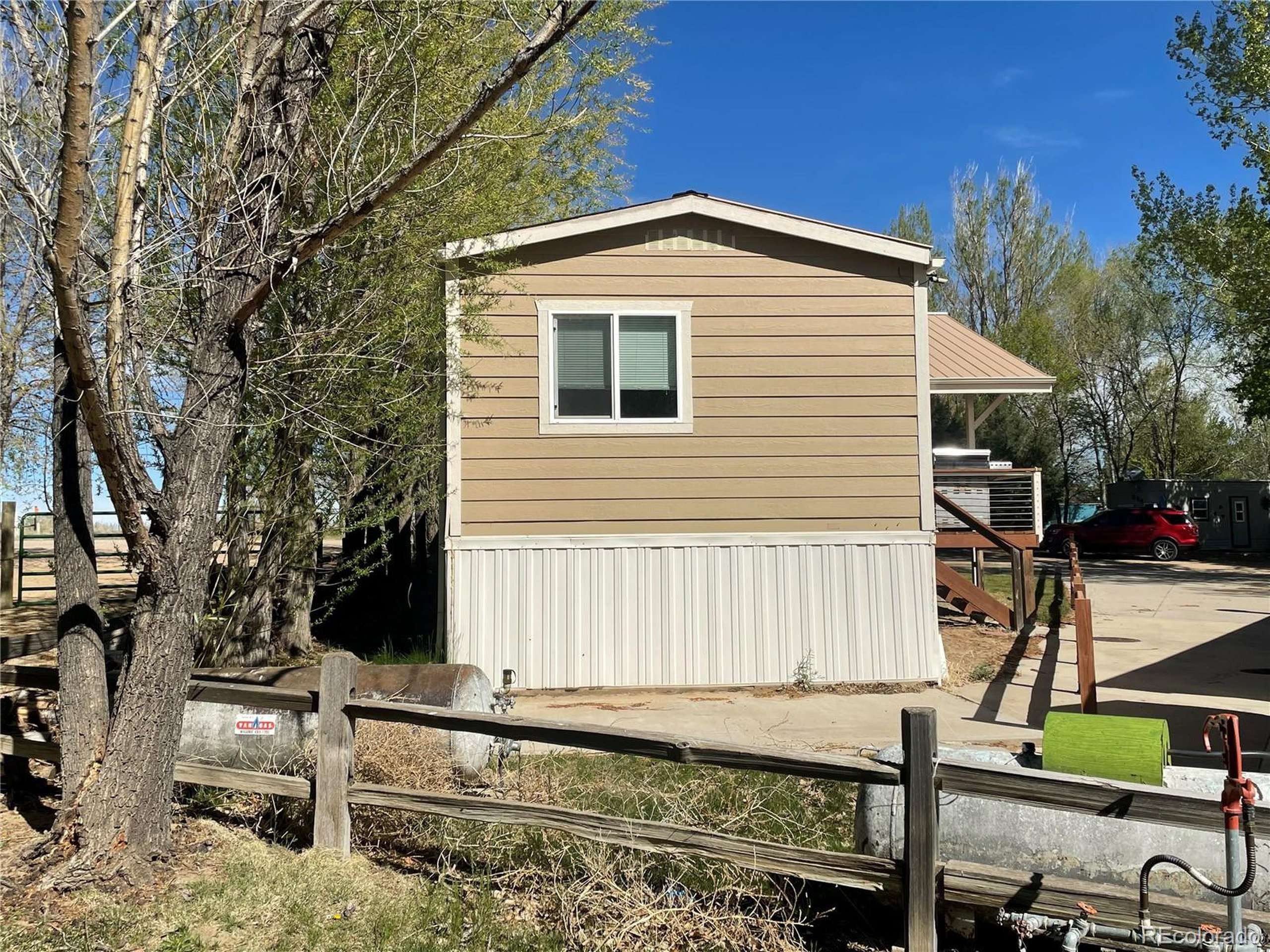 Weldona, CO 80653,244 Navajo Rd