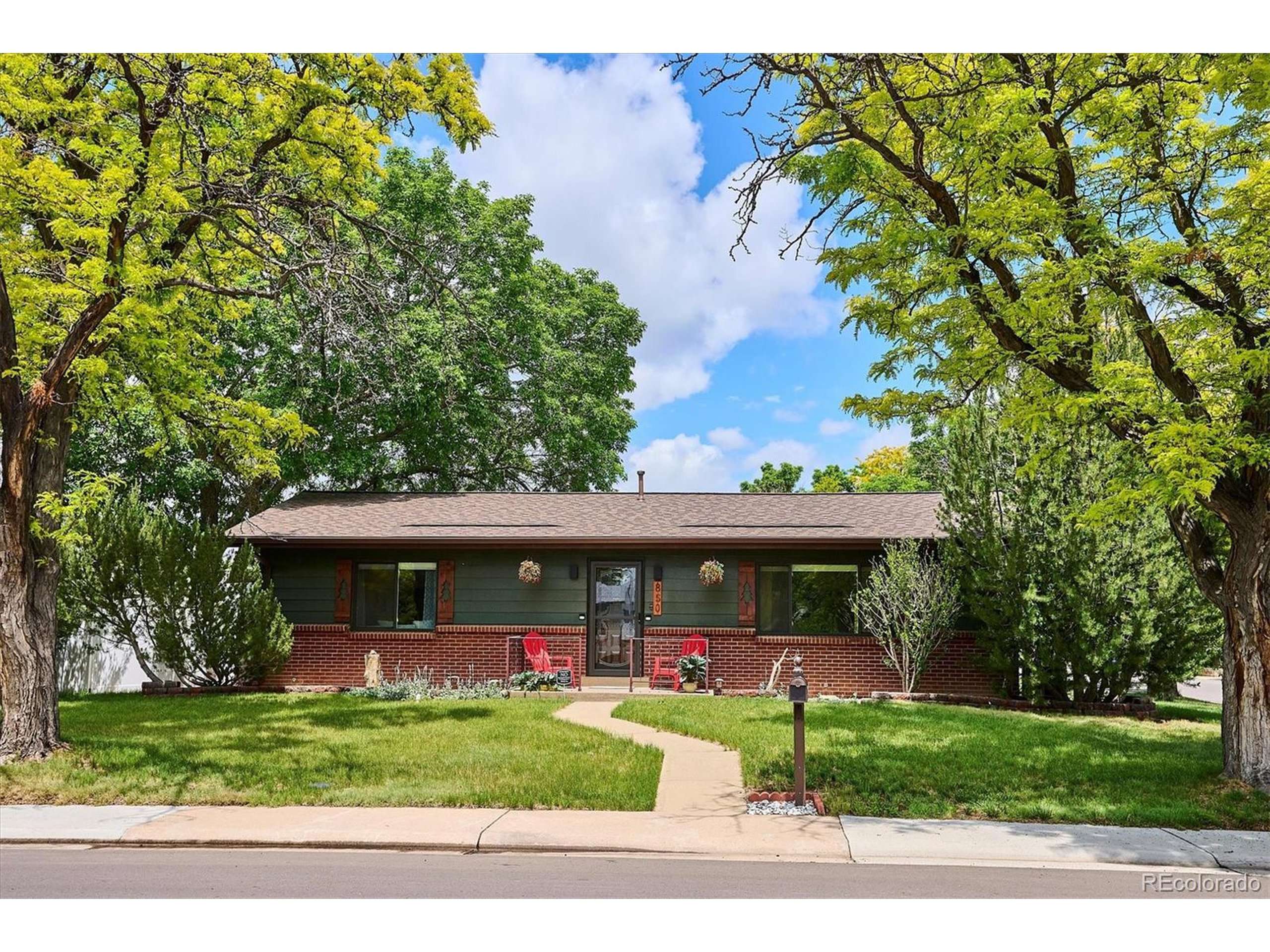 Aurora, CO 80011,850 Idalia Cir
