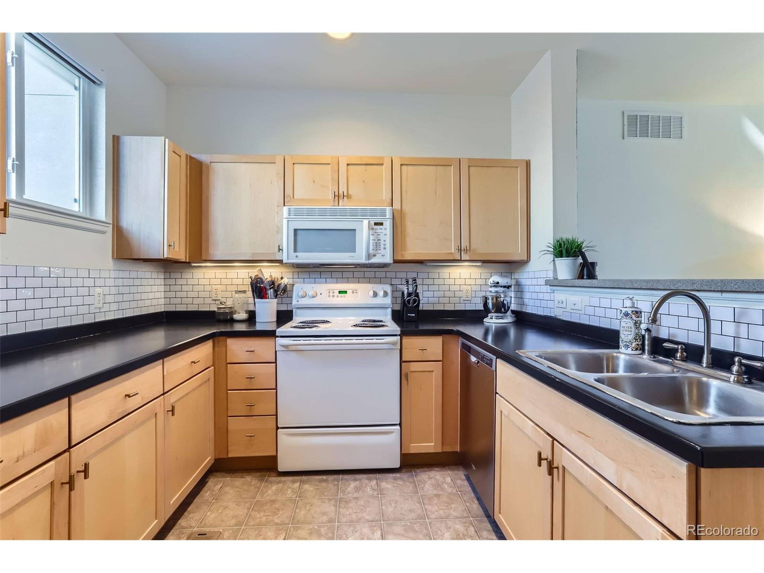 Denver, CO 80230,85 Uinta Way #702