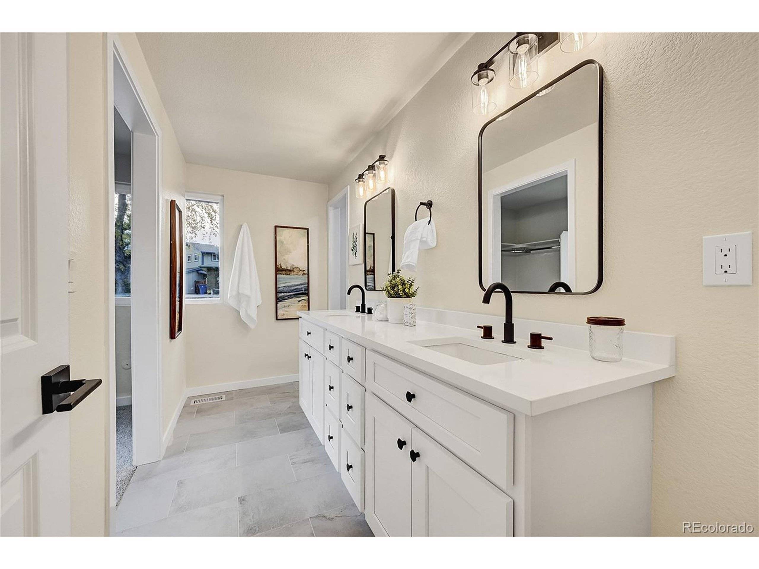 Lakewood, CO 80227,8941 W Jewell Pl