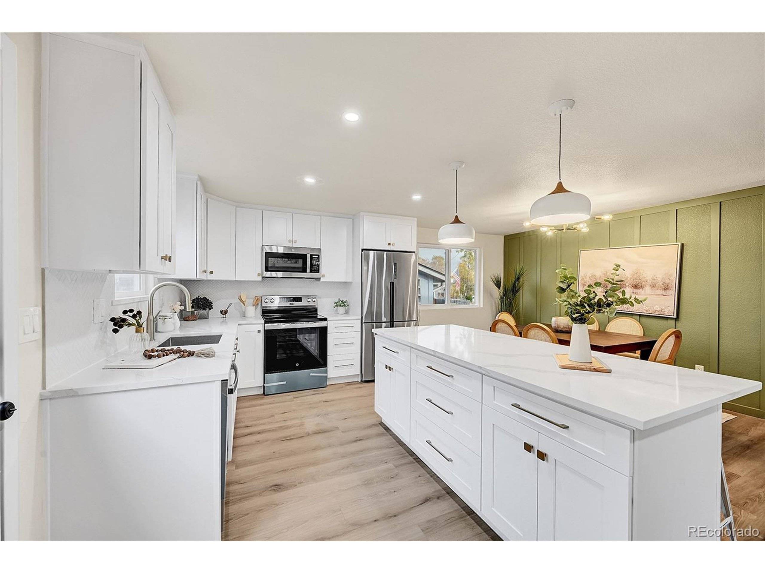Lakewood, CO 80227,8941 W Jewell Pl