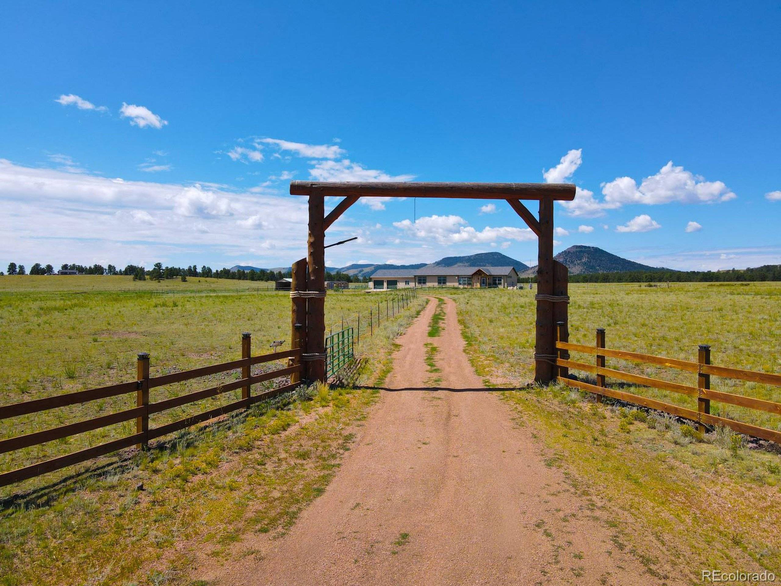 Guffey, CO 80820,1925 Doe Valley Rd