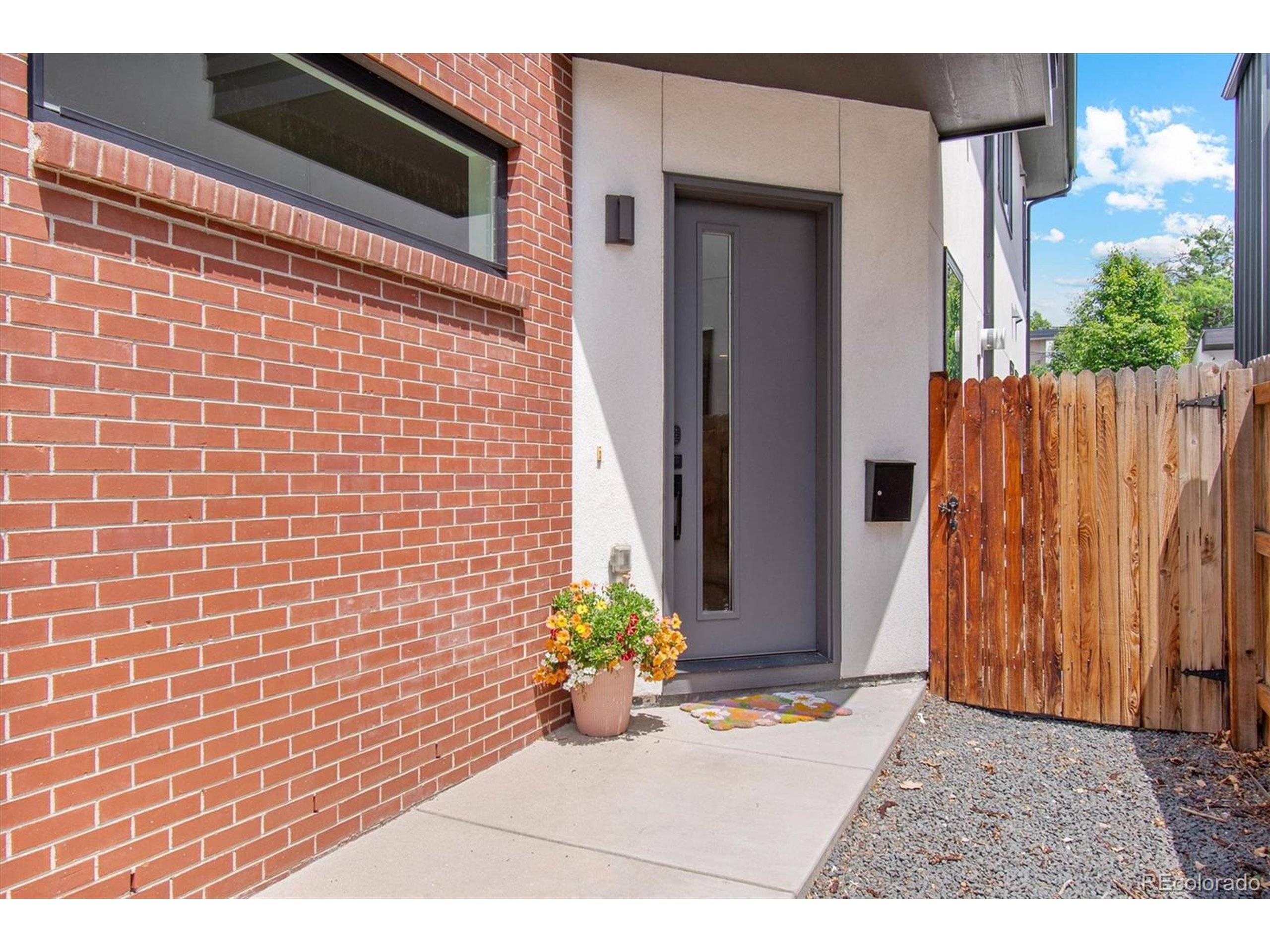 Denver, CO 80210,2244 S Lincoln St