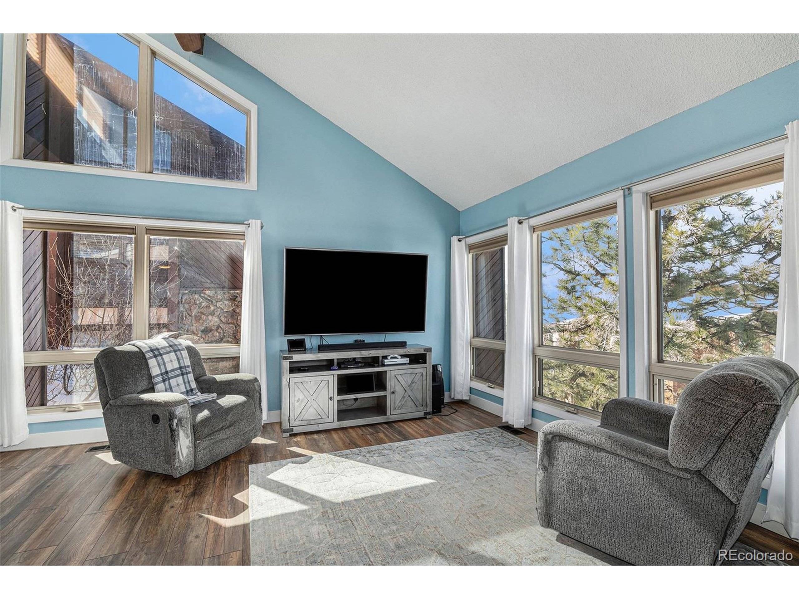 Larkspur, CO 80118,4453 Sentinel Rock