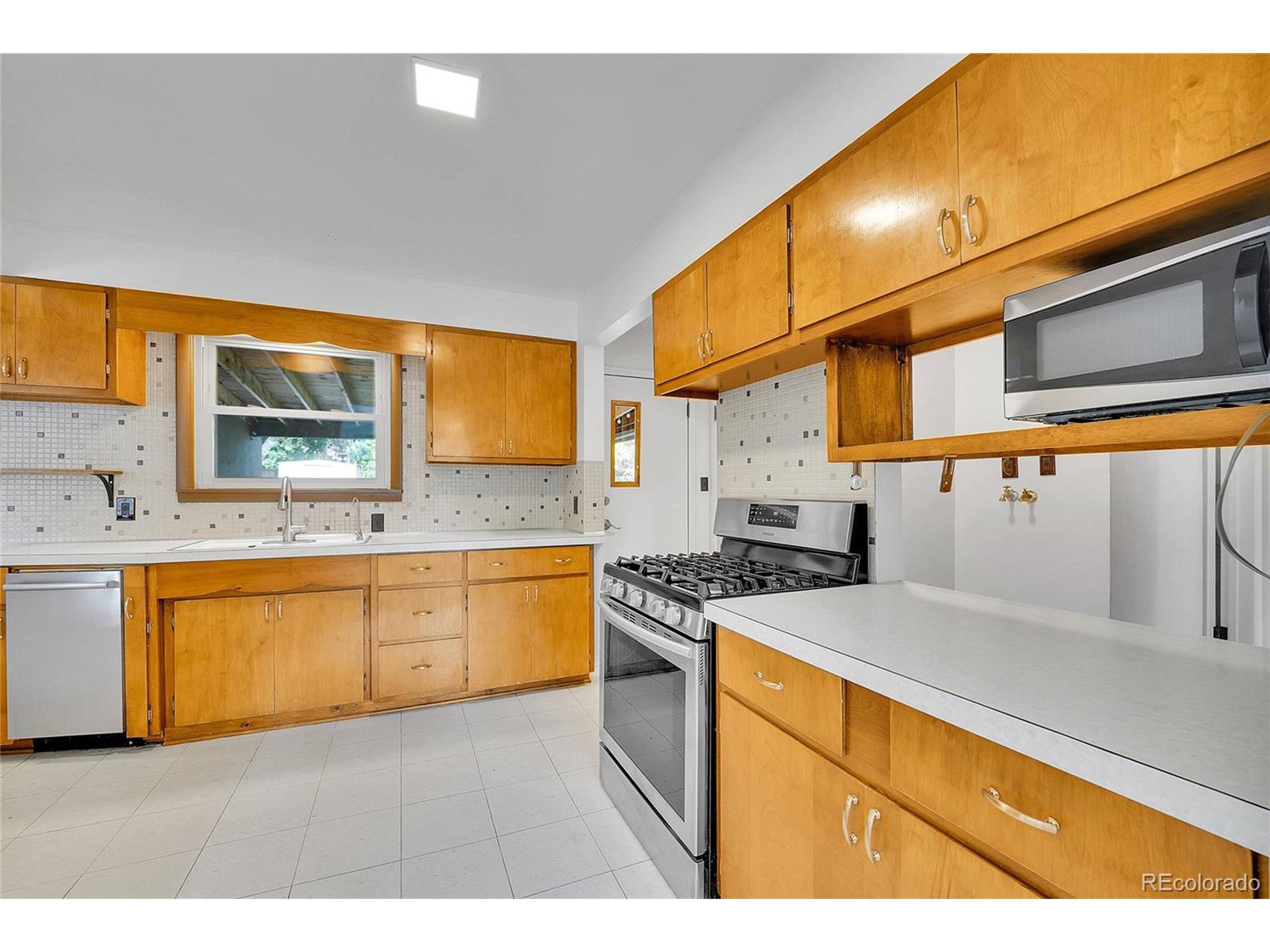 Lakewood, CO 80226,485 S Pierson St