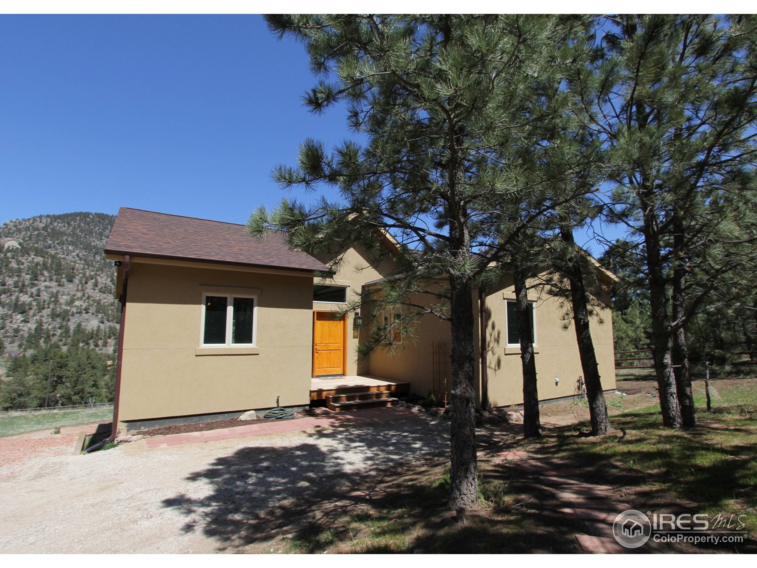 Lyons, CO 80540,257 Estes Park Estates Dr