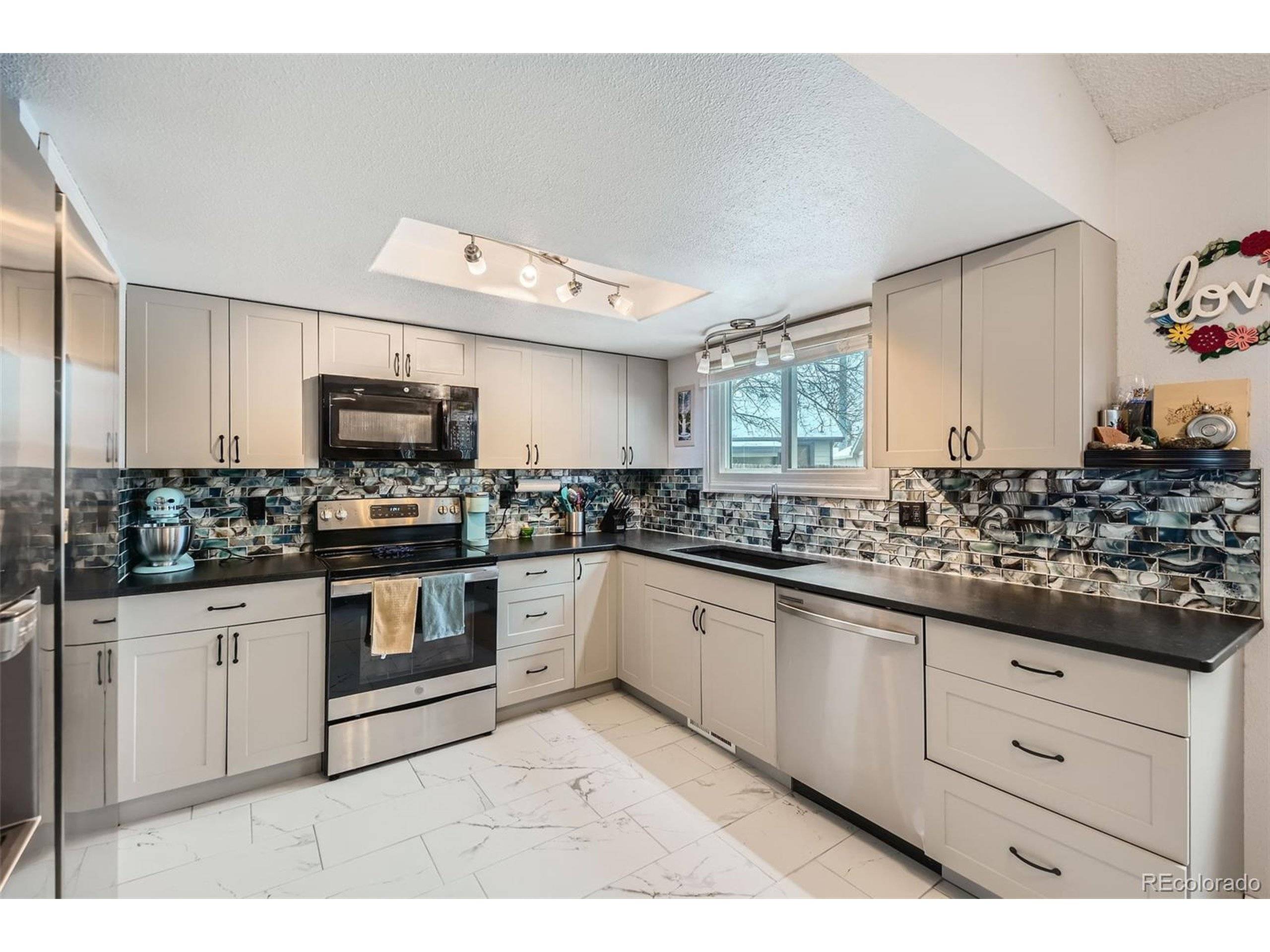 Loveland, CO 80538,2166 Chelsea Dr