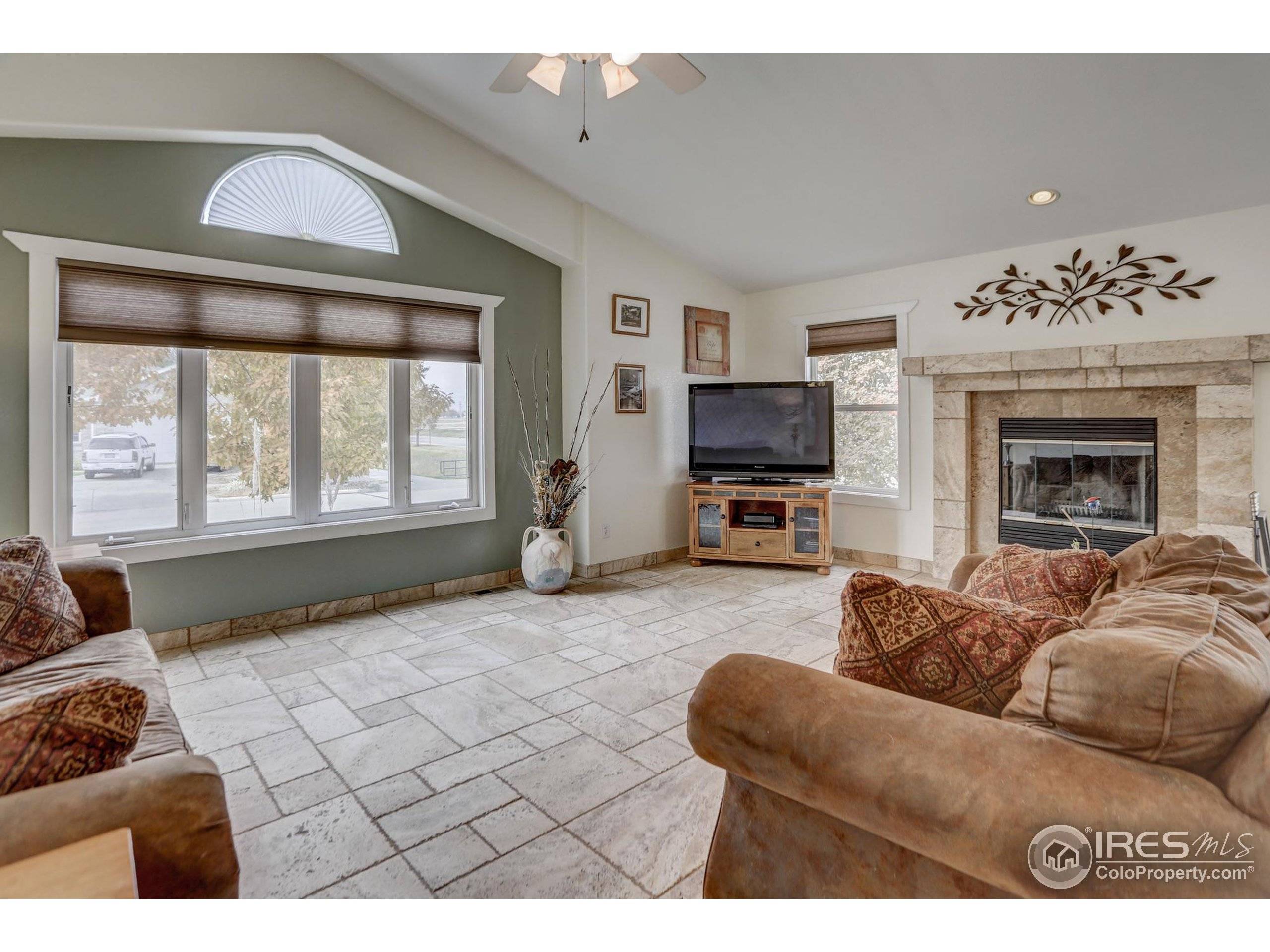 Berthoud, CO 80513,310 Common Dr