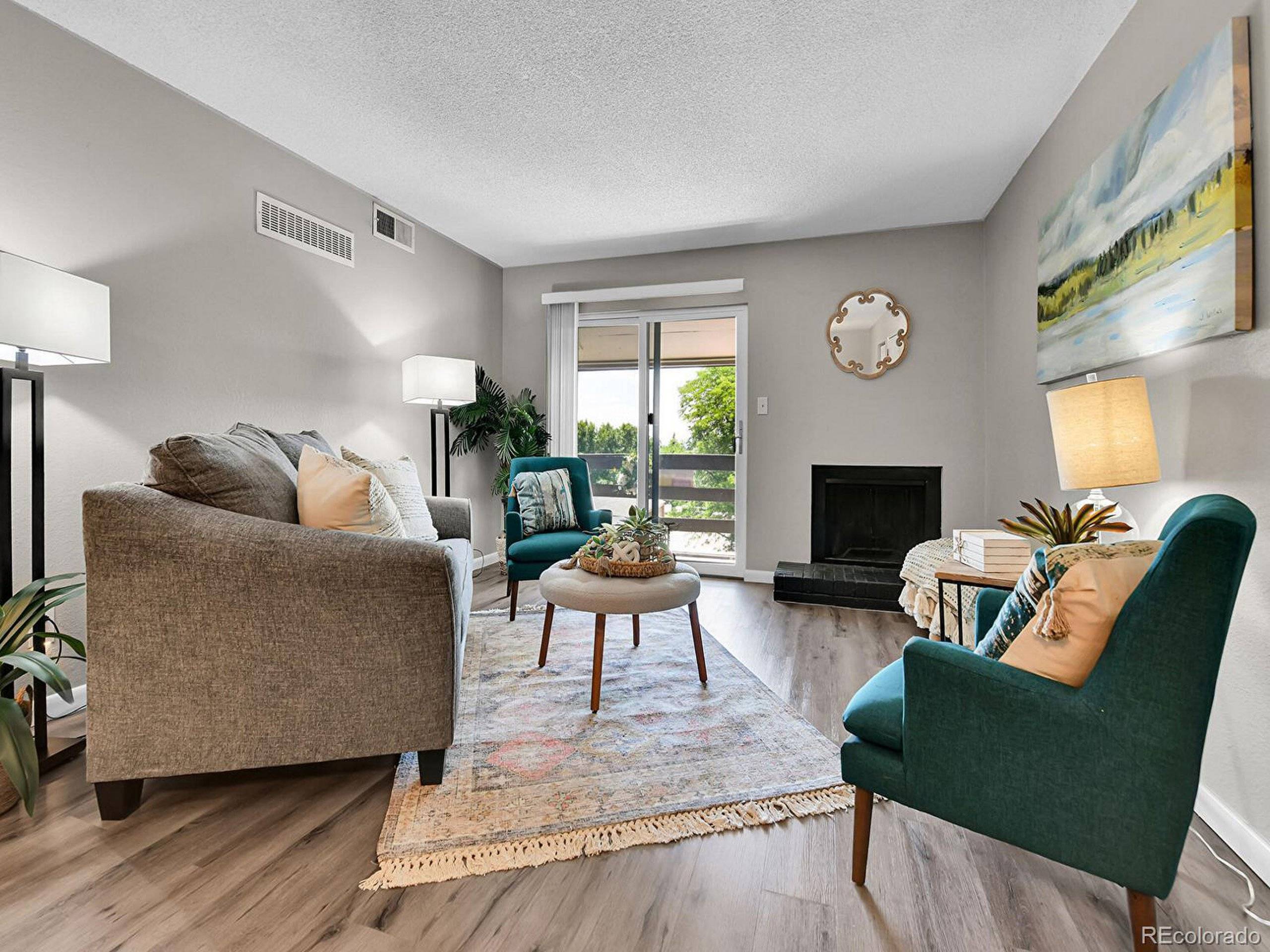 Lakewood, CO 80228,579 Wright St #307