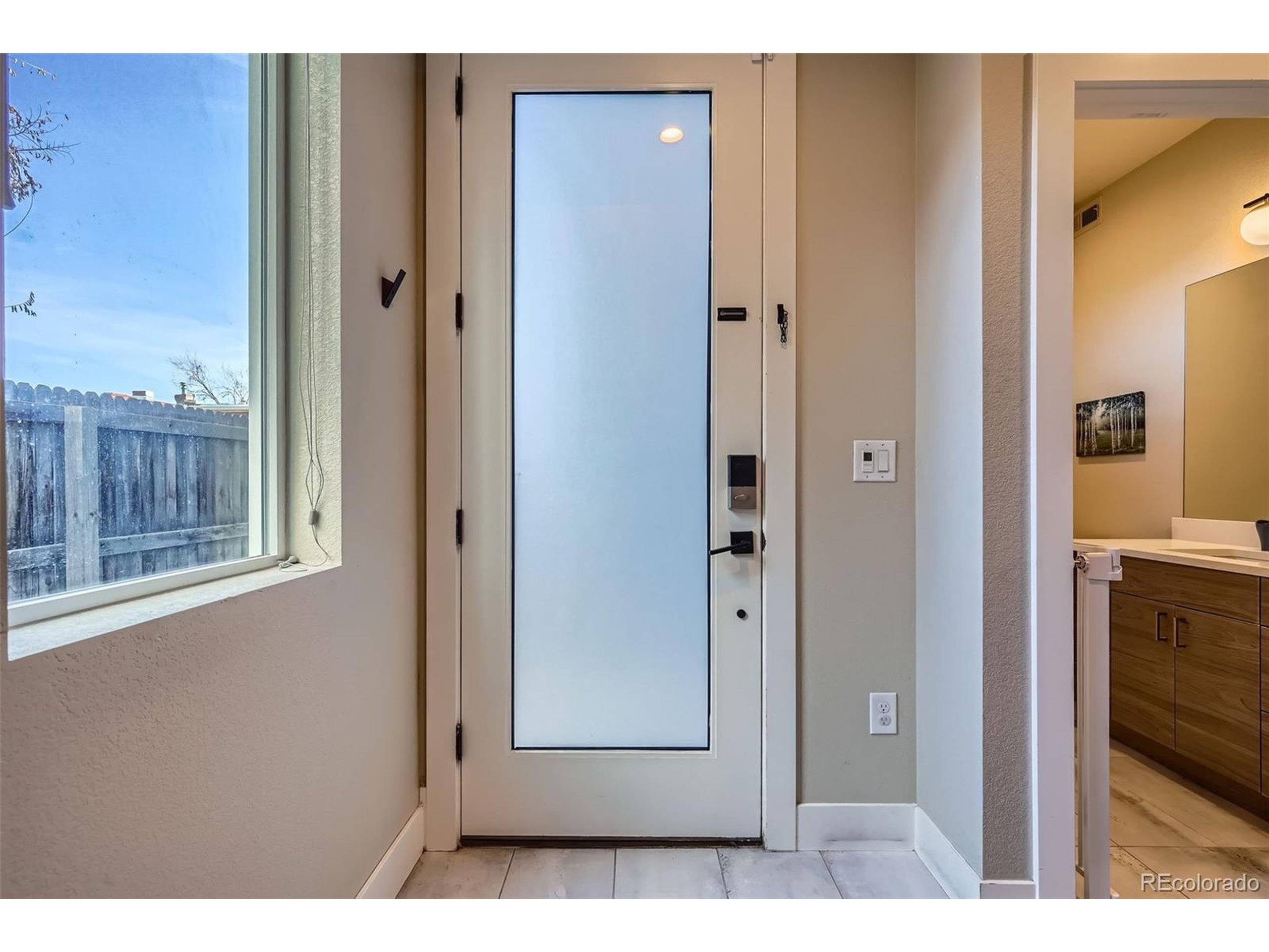 Denver, CO 80204,1583 Grove St #5