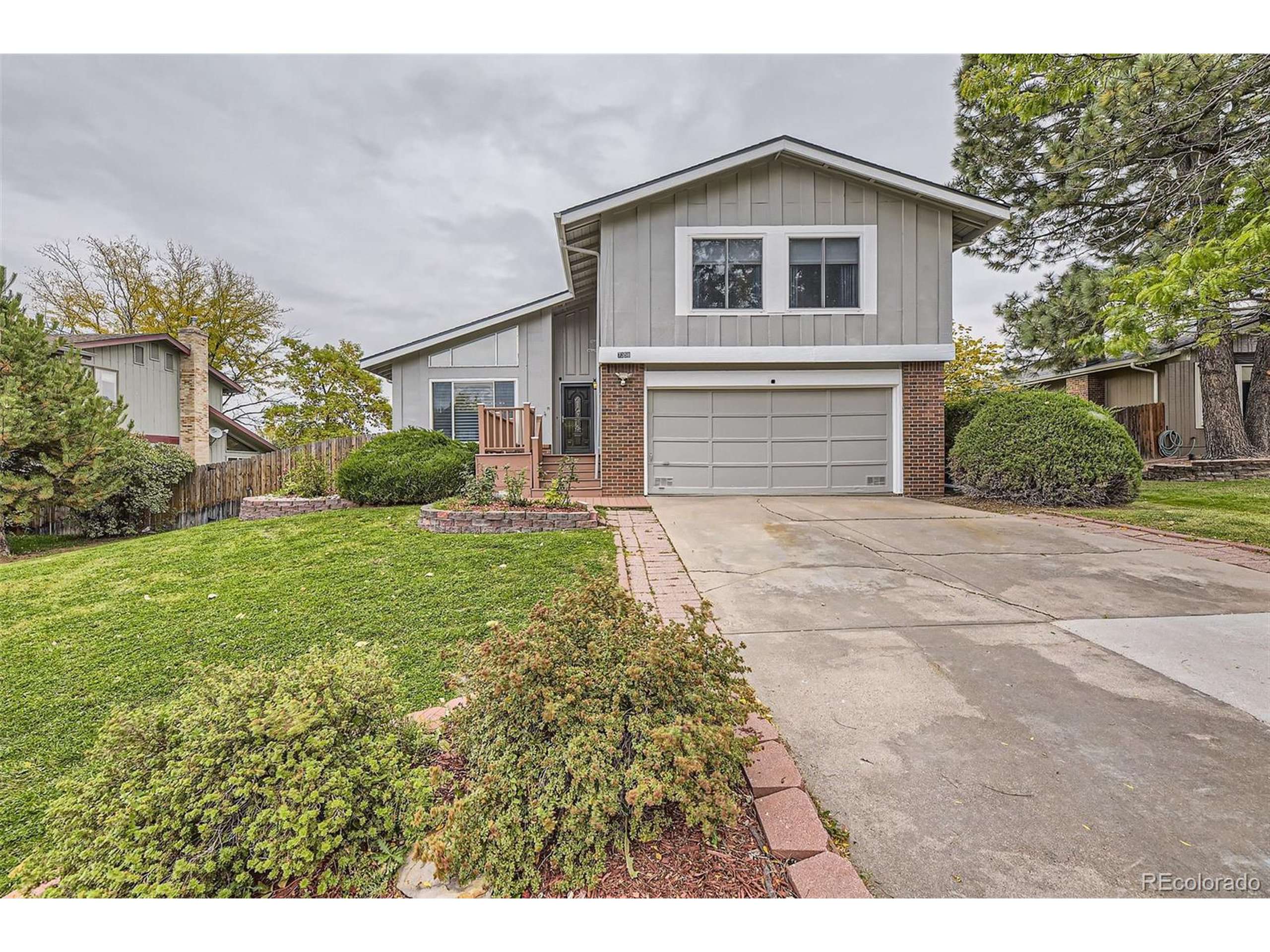 Littleton, CO 80120,7358 S Ridgeview Dr