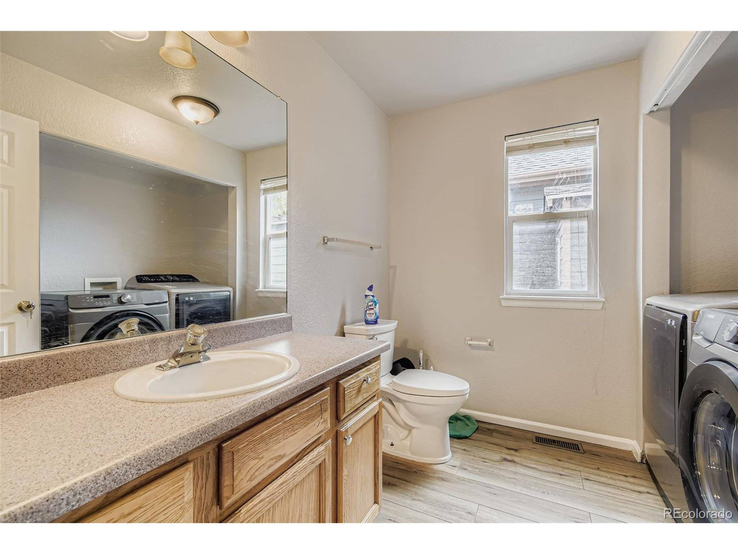 Denver, CO 80239,5545 Idalia St