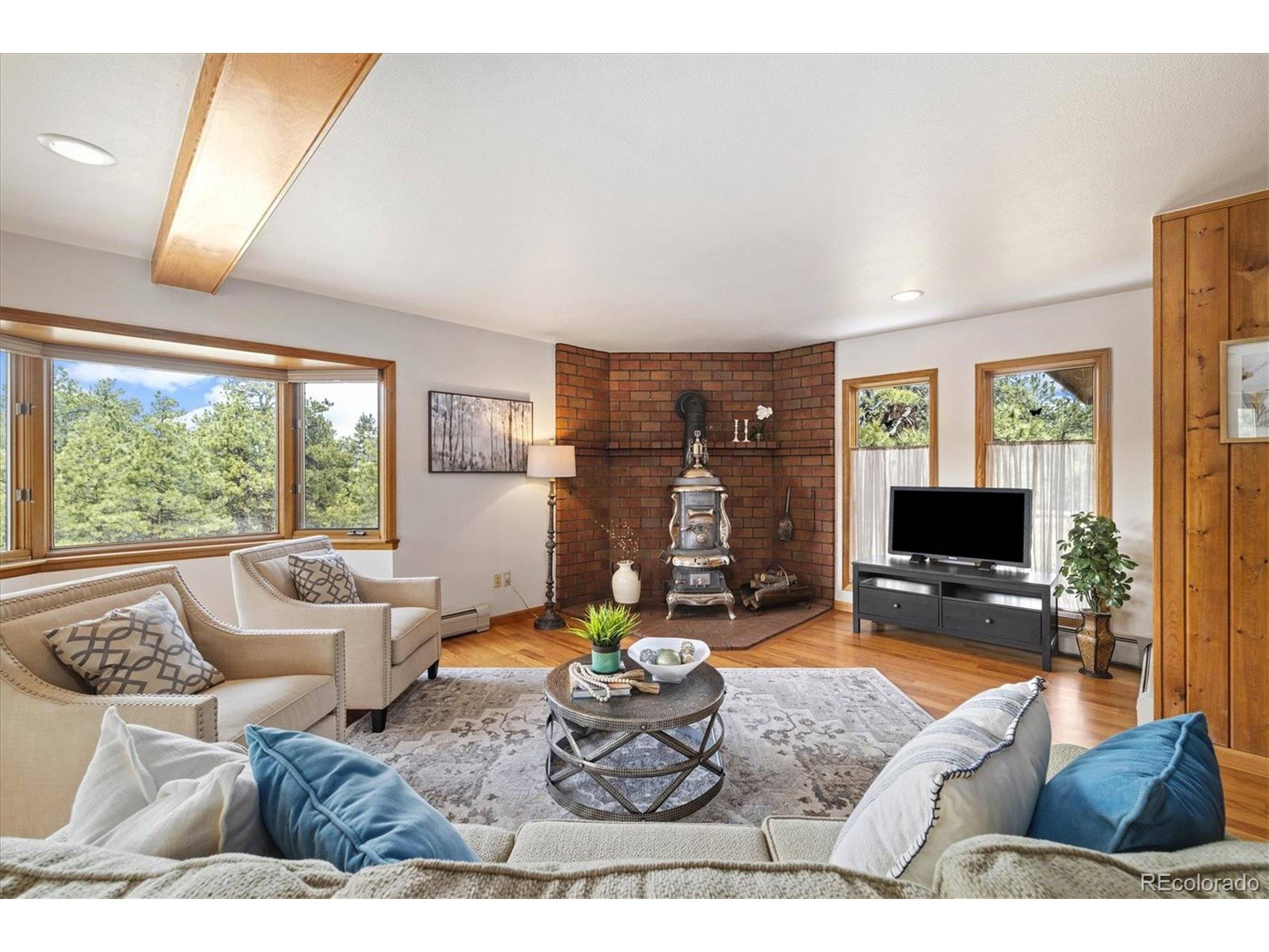 Golden, CO 80401,77 Krestview Ln