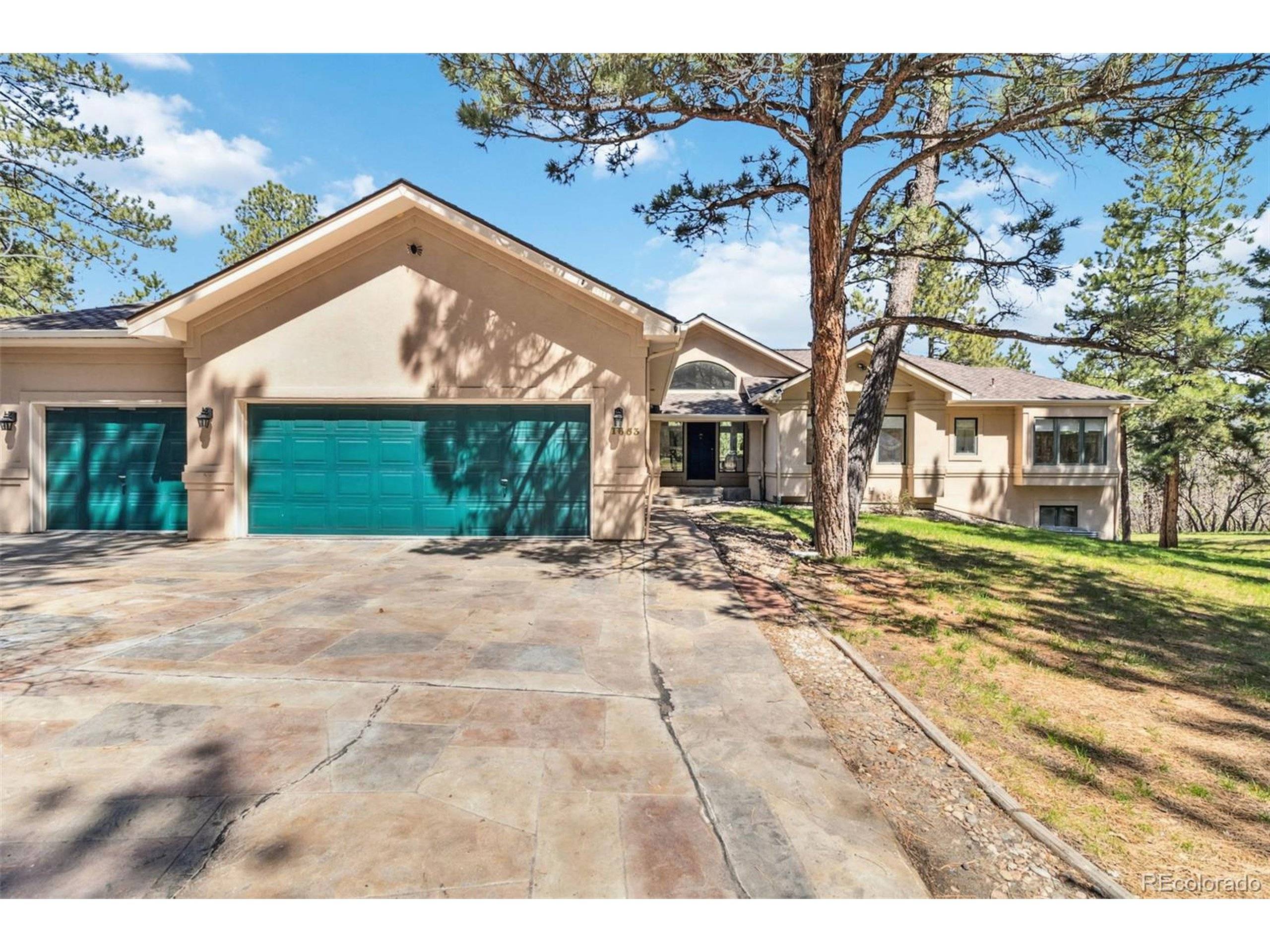 Larkspur, CO 80118,1653 Gore Dr